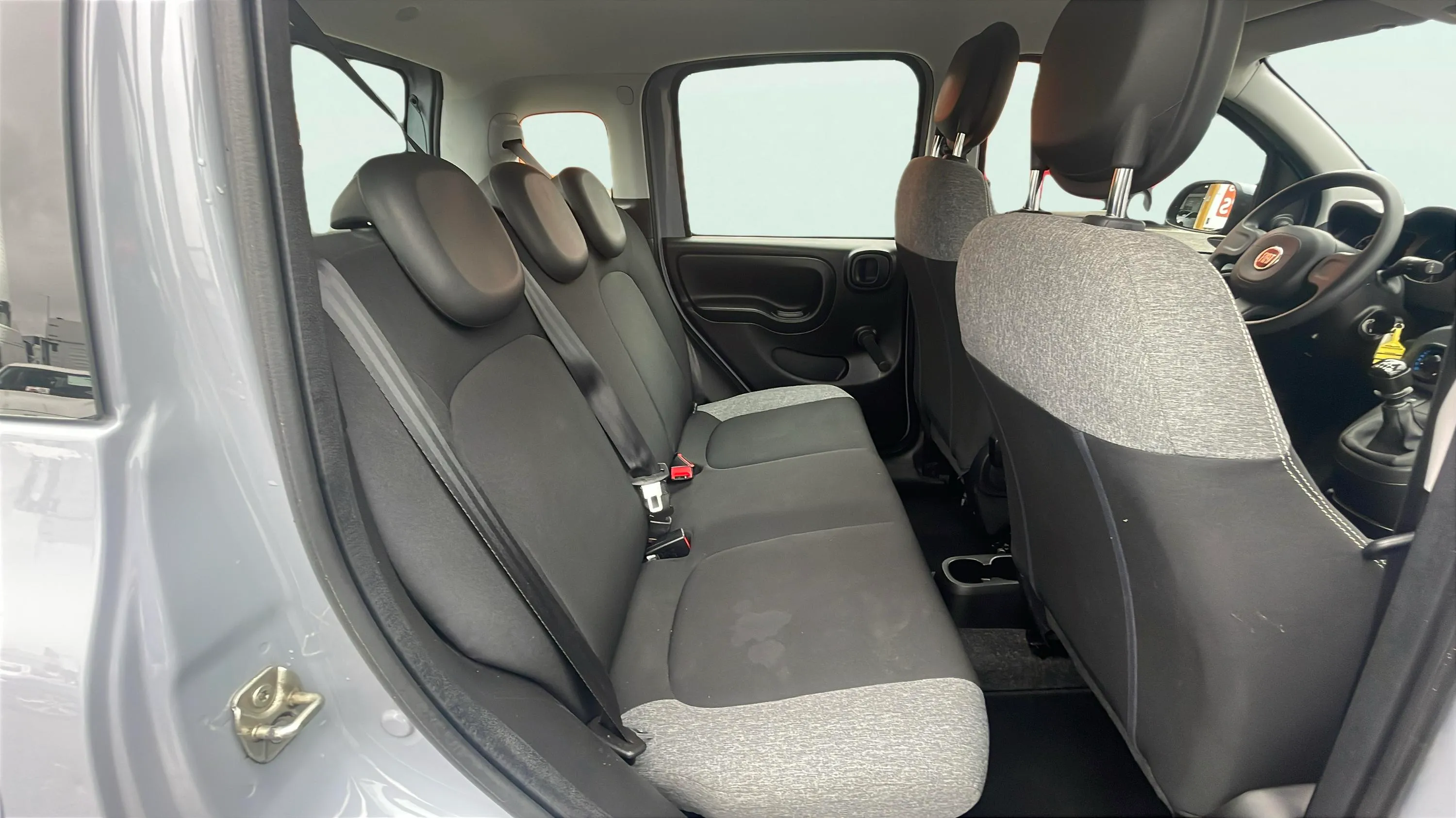 Fiat Panda Hybrid 1.0 - foto 21