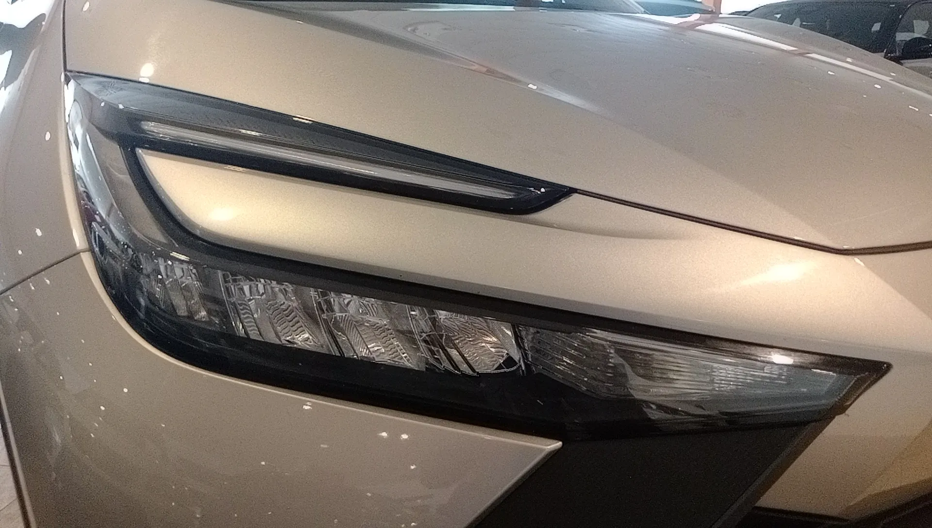 Toyota C-HR 1.8 Advance Hybrid 140 - foto 24
