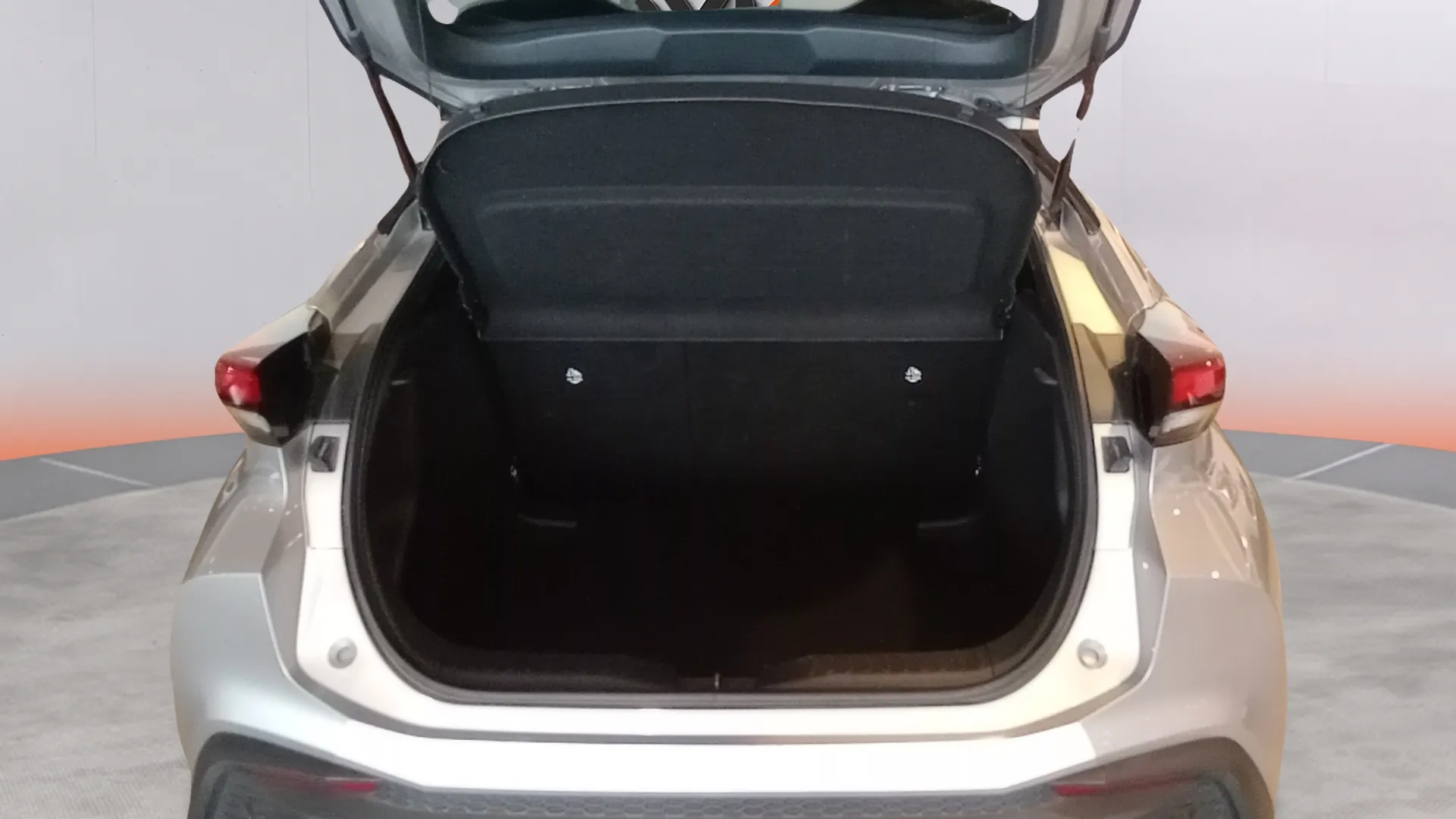 Toyota C-HR 1.8 Advance Hybrid 140 - foto 23