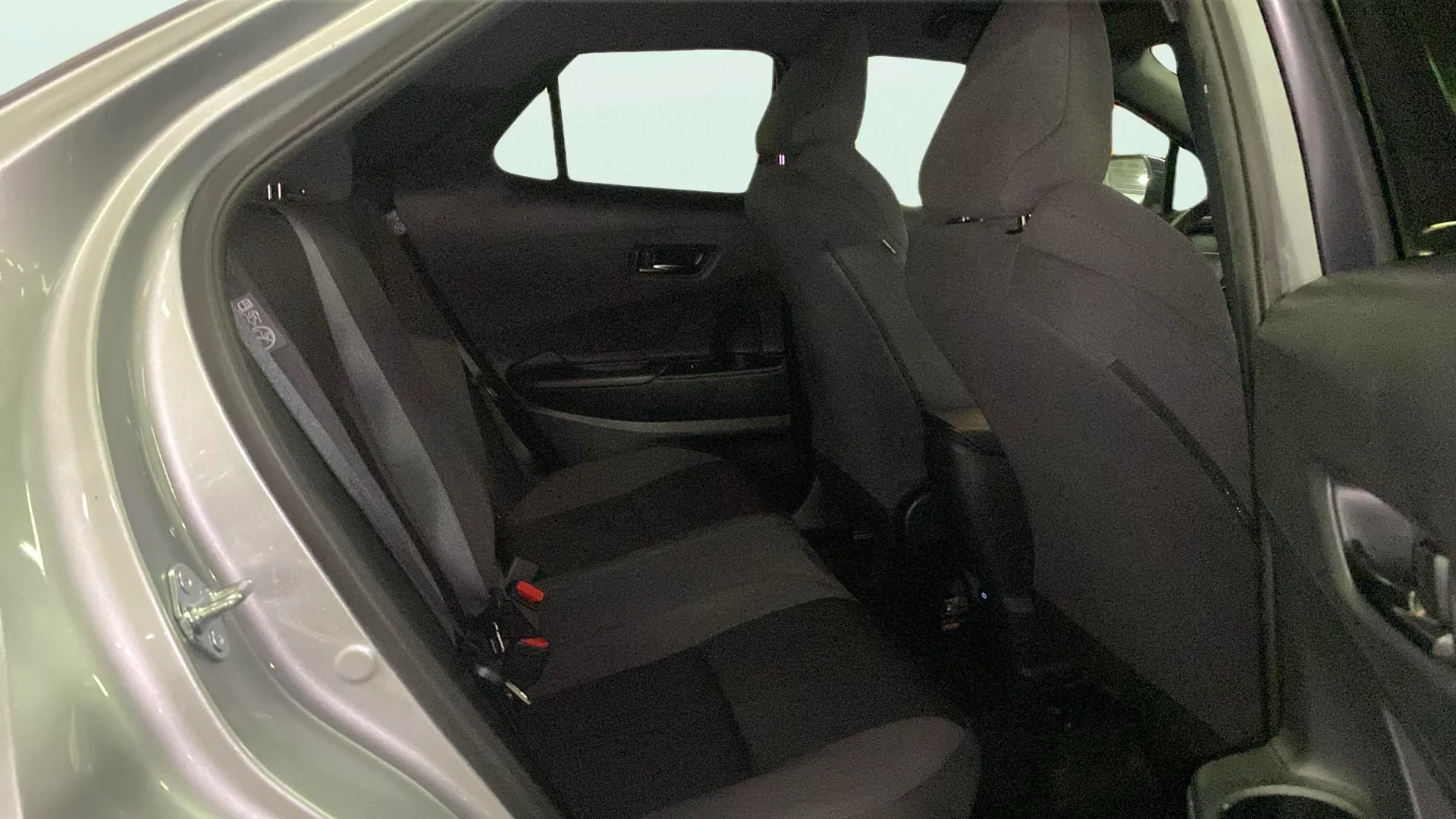 Toyota C-HR 1.8 Advance Hybrid 140 - foto 28