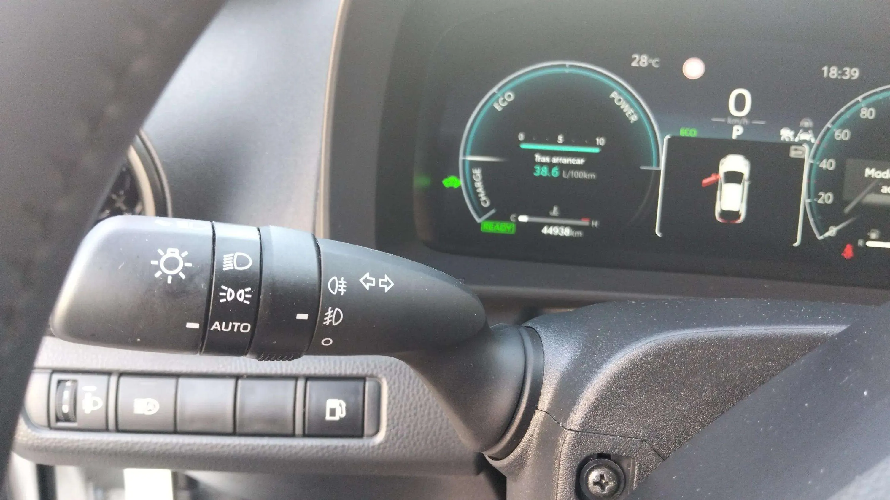 Toyota C-HR 1.8 Advance Hybrid 140 - foto 7