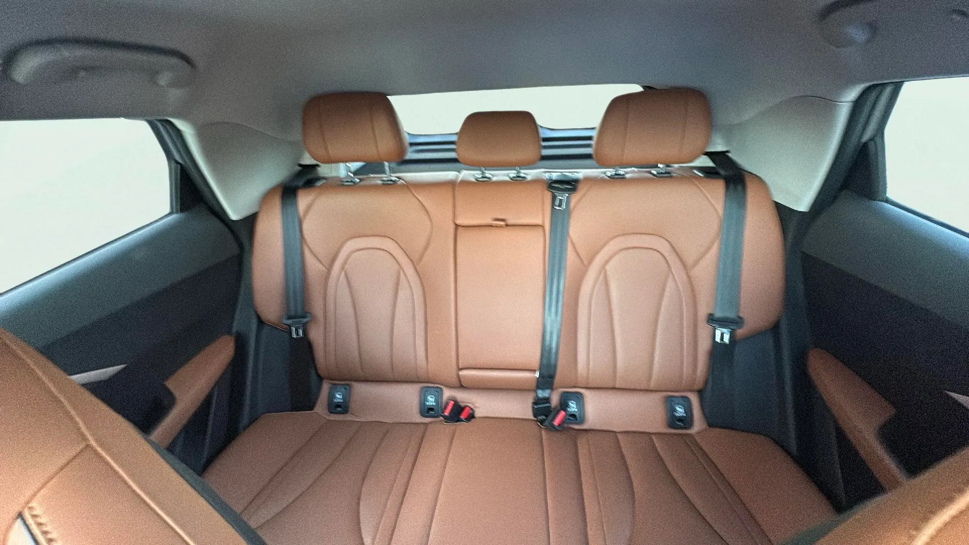 Omoda 5 1.6 T-GDi DCT Premium - foto 19