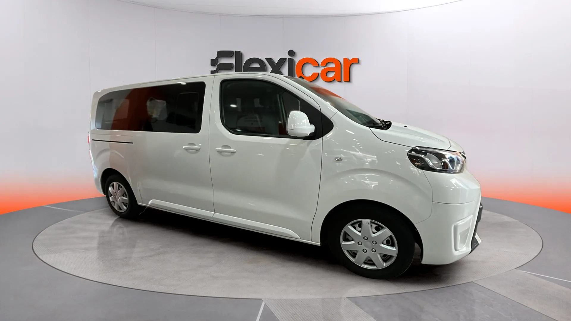 Toyota Proace Verso 1.5D Family Advance L1 - foto 8