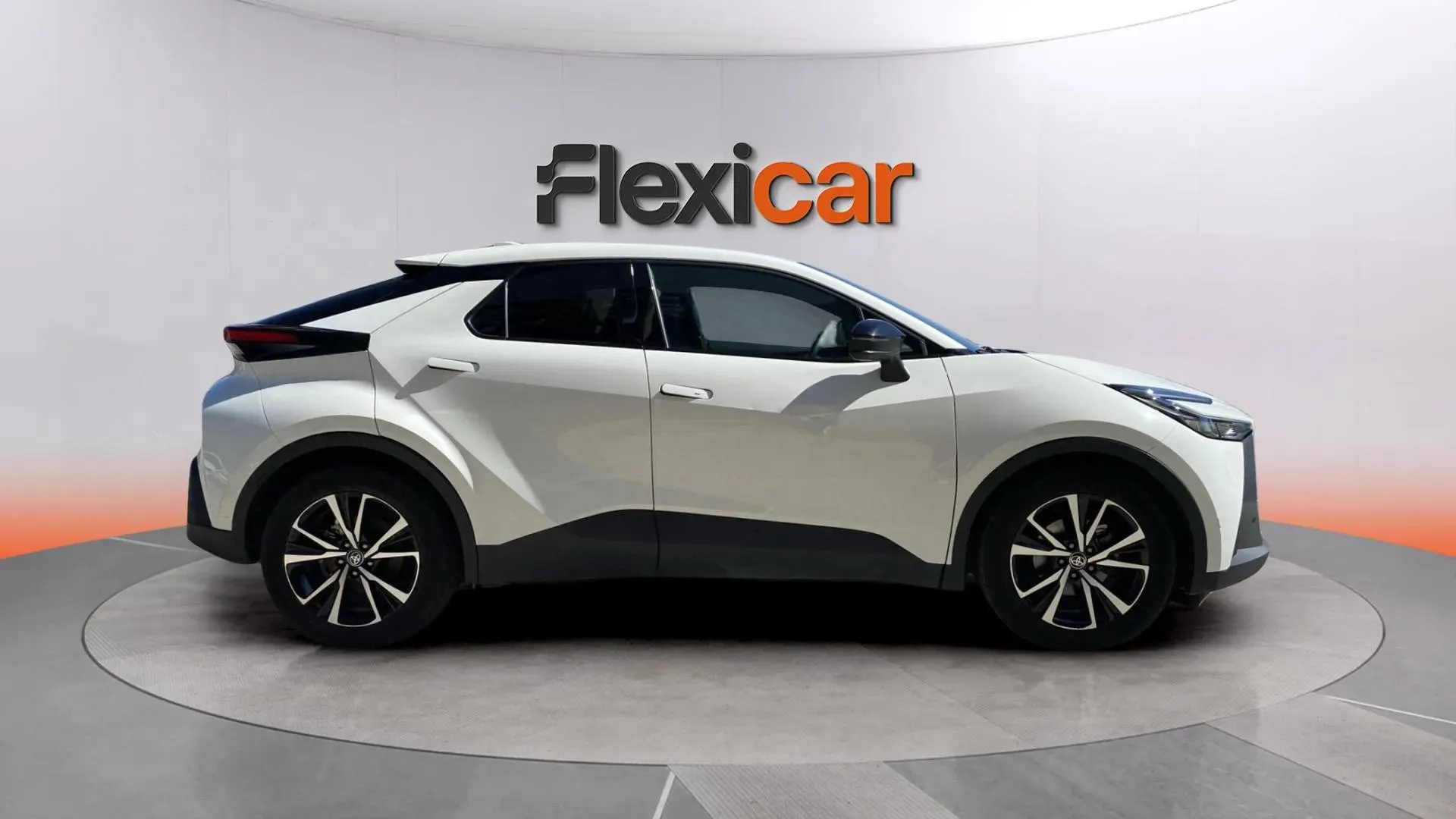 Toyota C-HR 1.8 Advance Hybrid 140 - foto 8