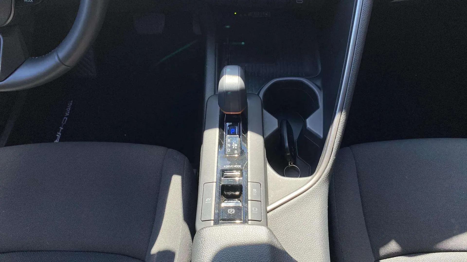 Toyota C-HR 1.8 Advance Hybrid 140 - foto 17