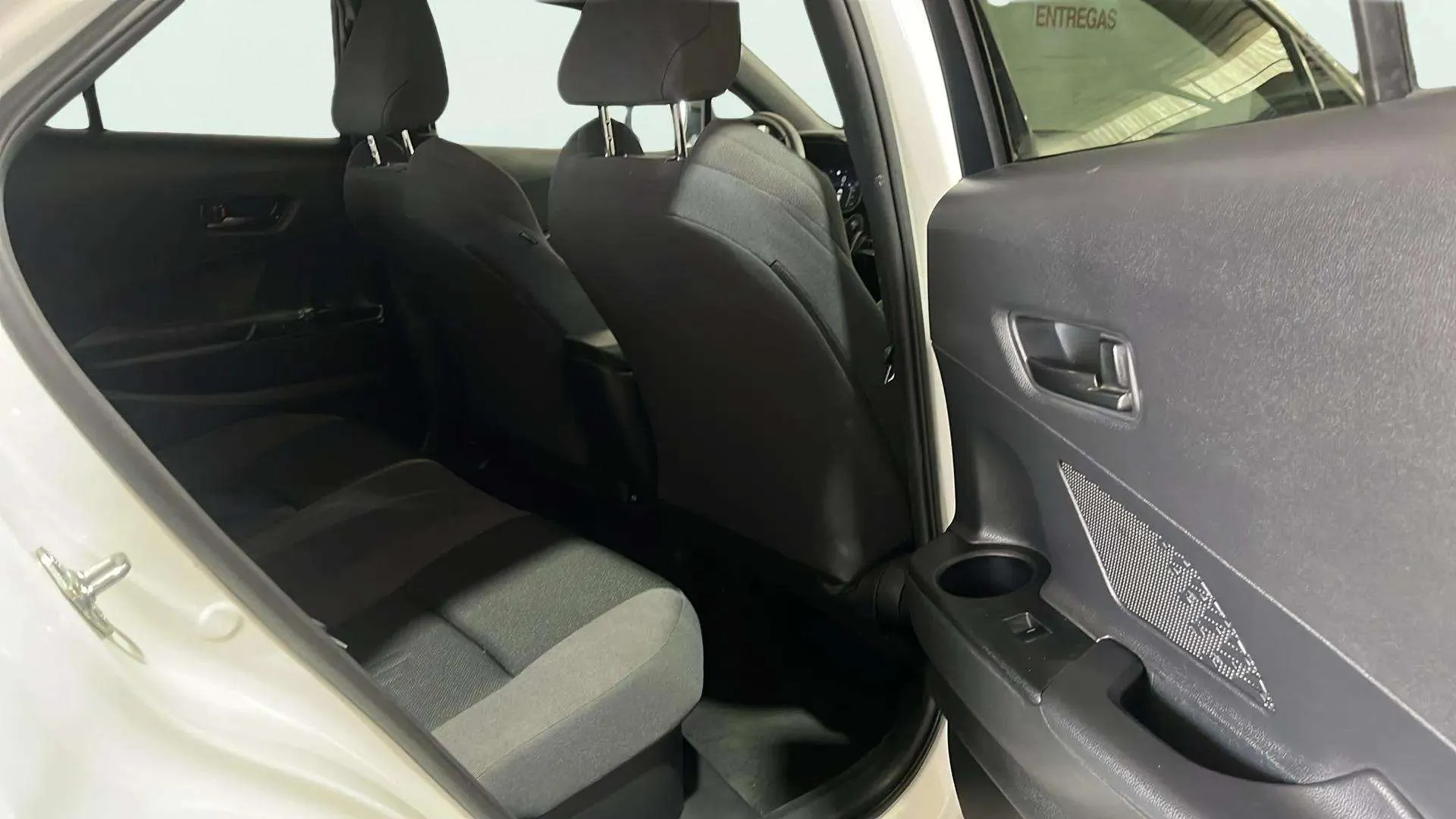 Toyota C-HR 1.8 Advance Hybrid 140 - foto 14