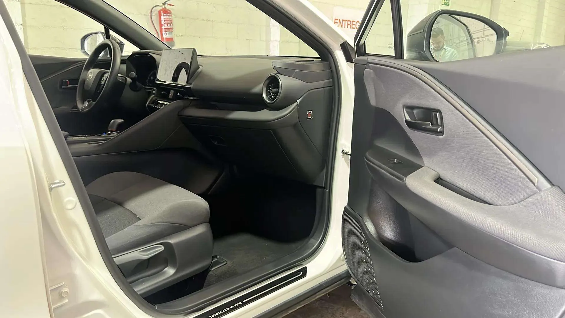 Toyota C-HR 1.8 Advance Hybrid 140 - foto 13