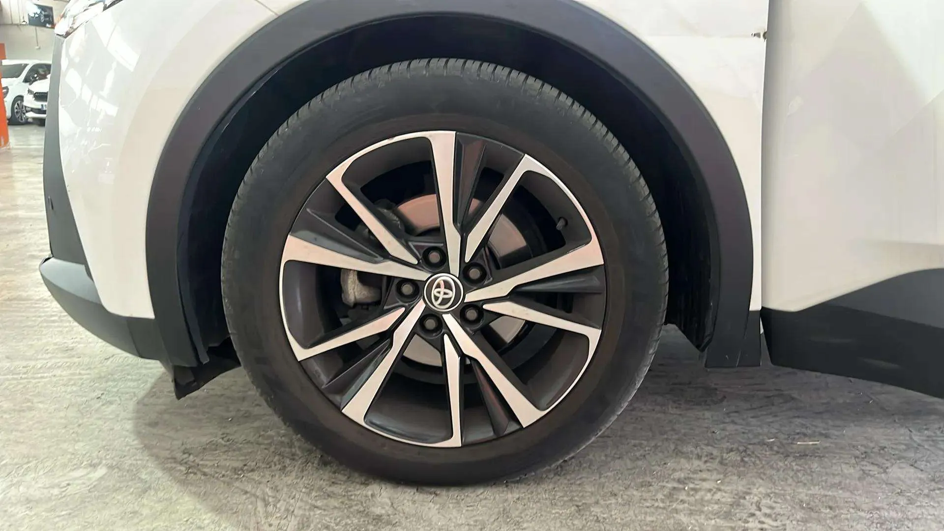 Toyota C-HR 1.8 Advance Hybrid 140 - foto 26