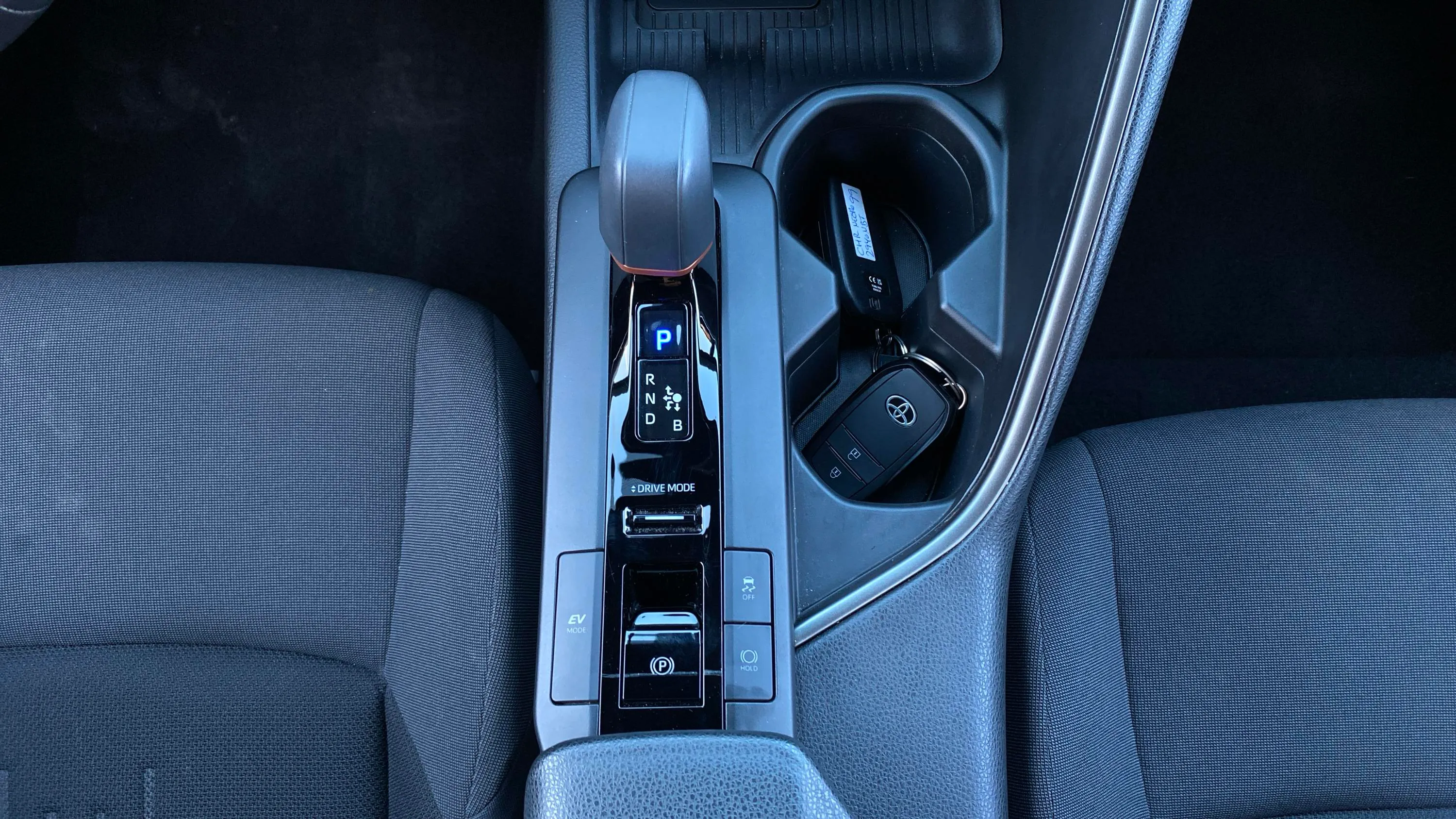 Toyota C-HR 1.8 Advance Hybrid 140 - foto 28
