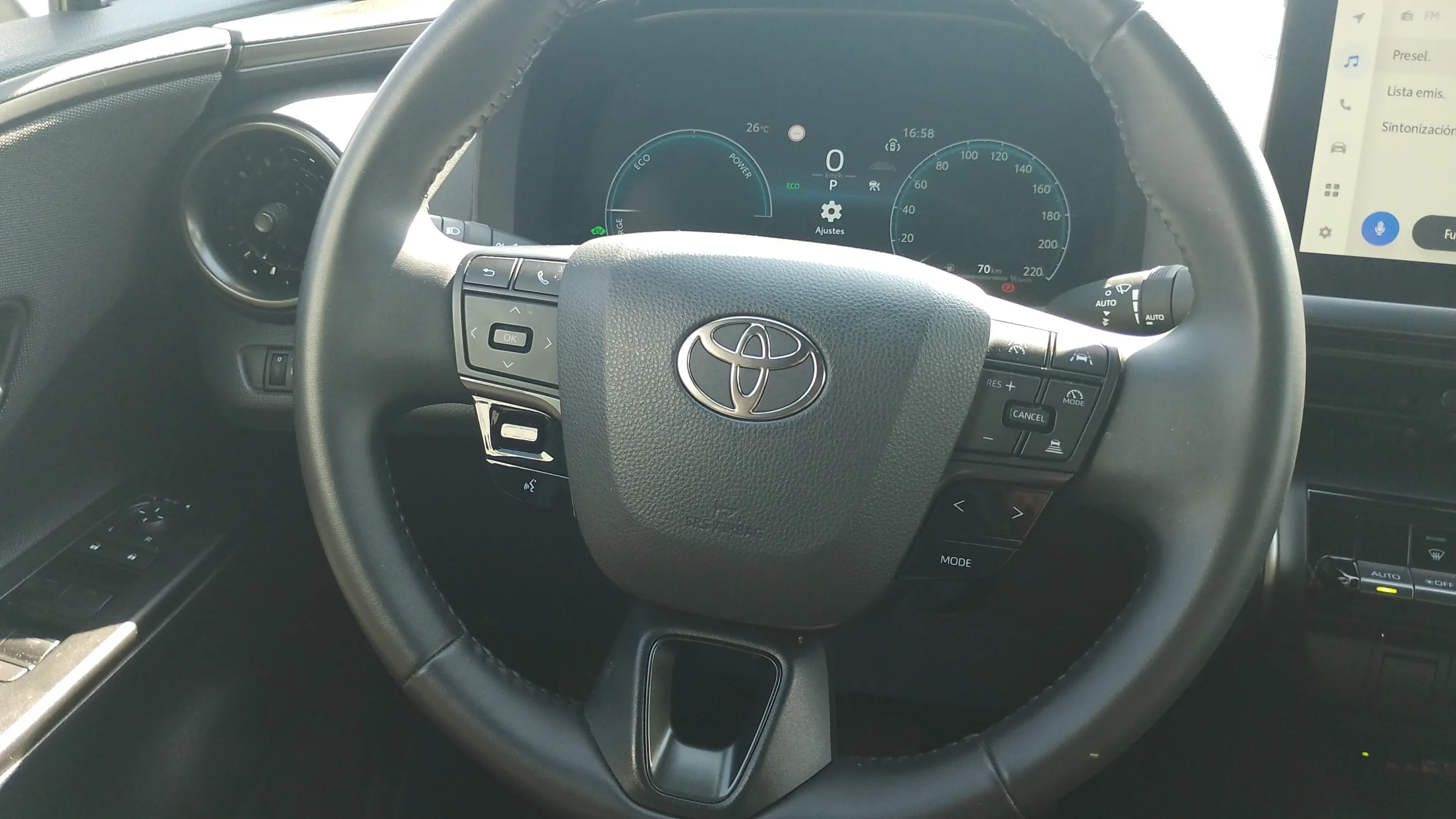 Toyota C-HR 1.8 Advance Hybrid 140 - foto 12