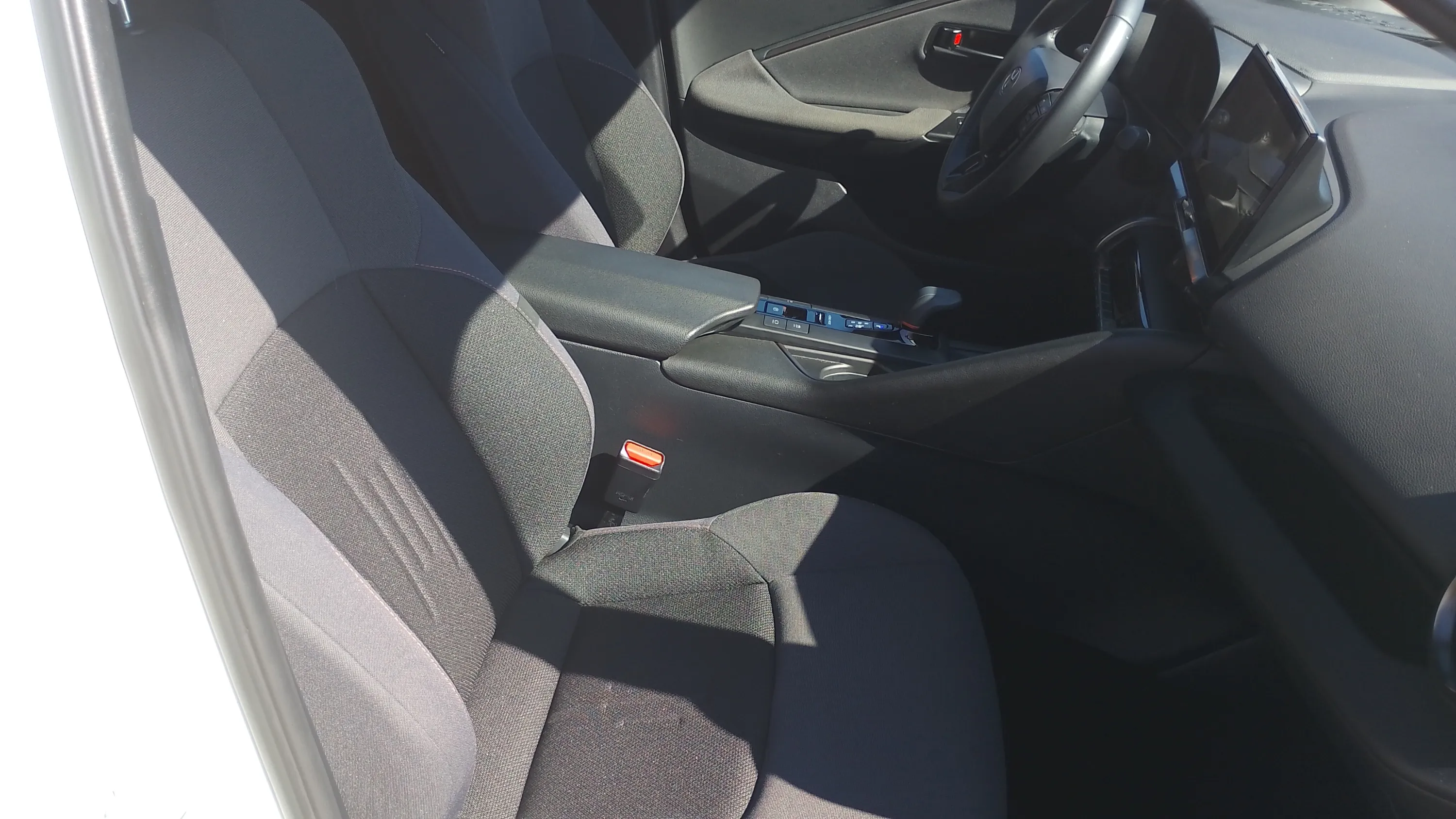 Toyota C-HR 1.8 Advance Hybrid 140 - foto 14