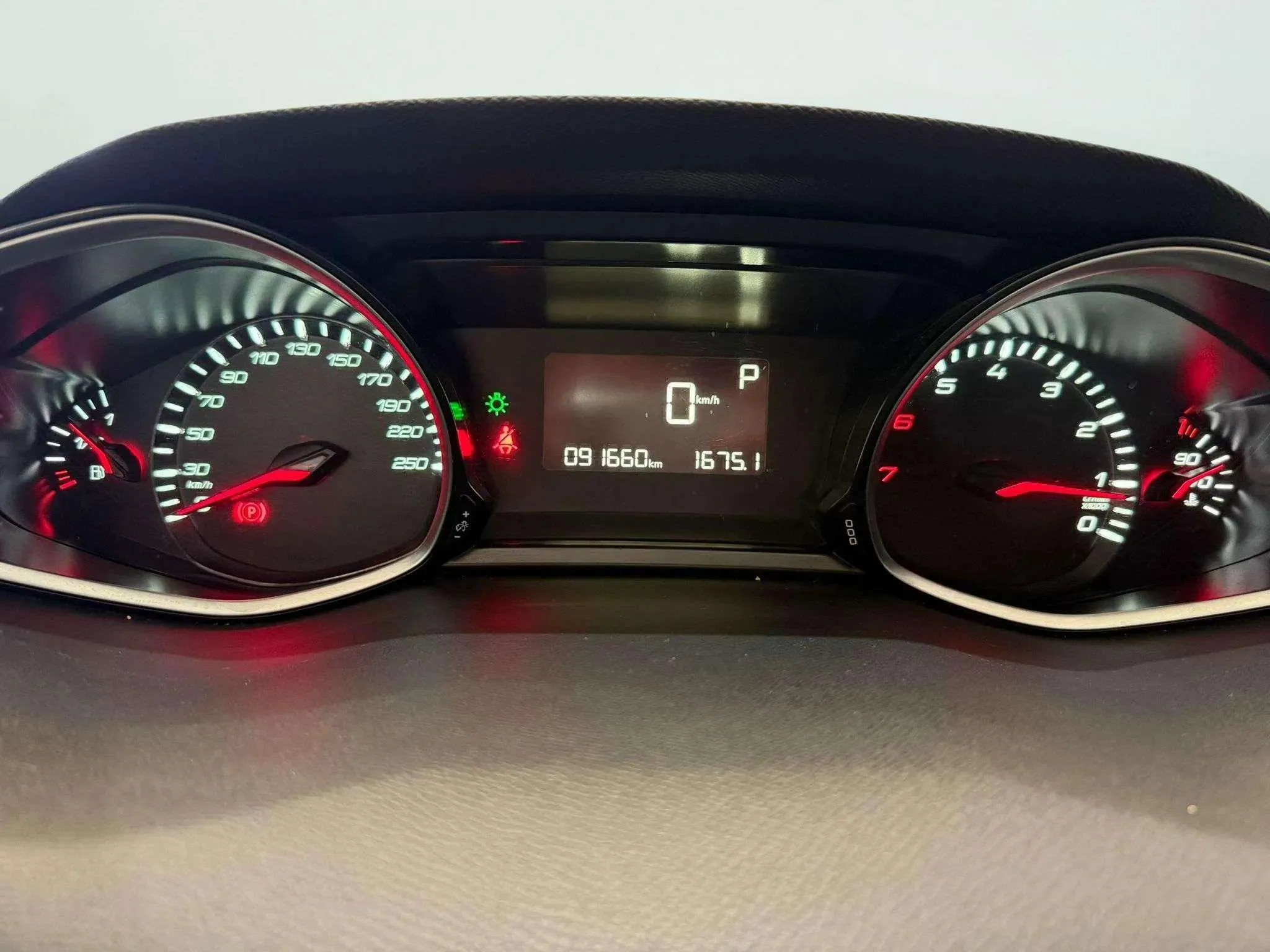 Peugeot 308 Allure 1.2 PureTech - foto 23