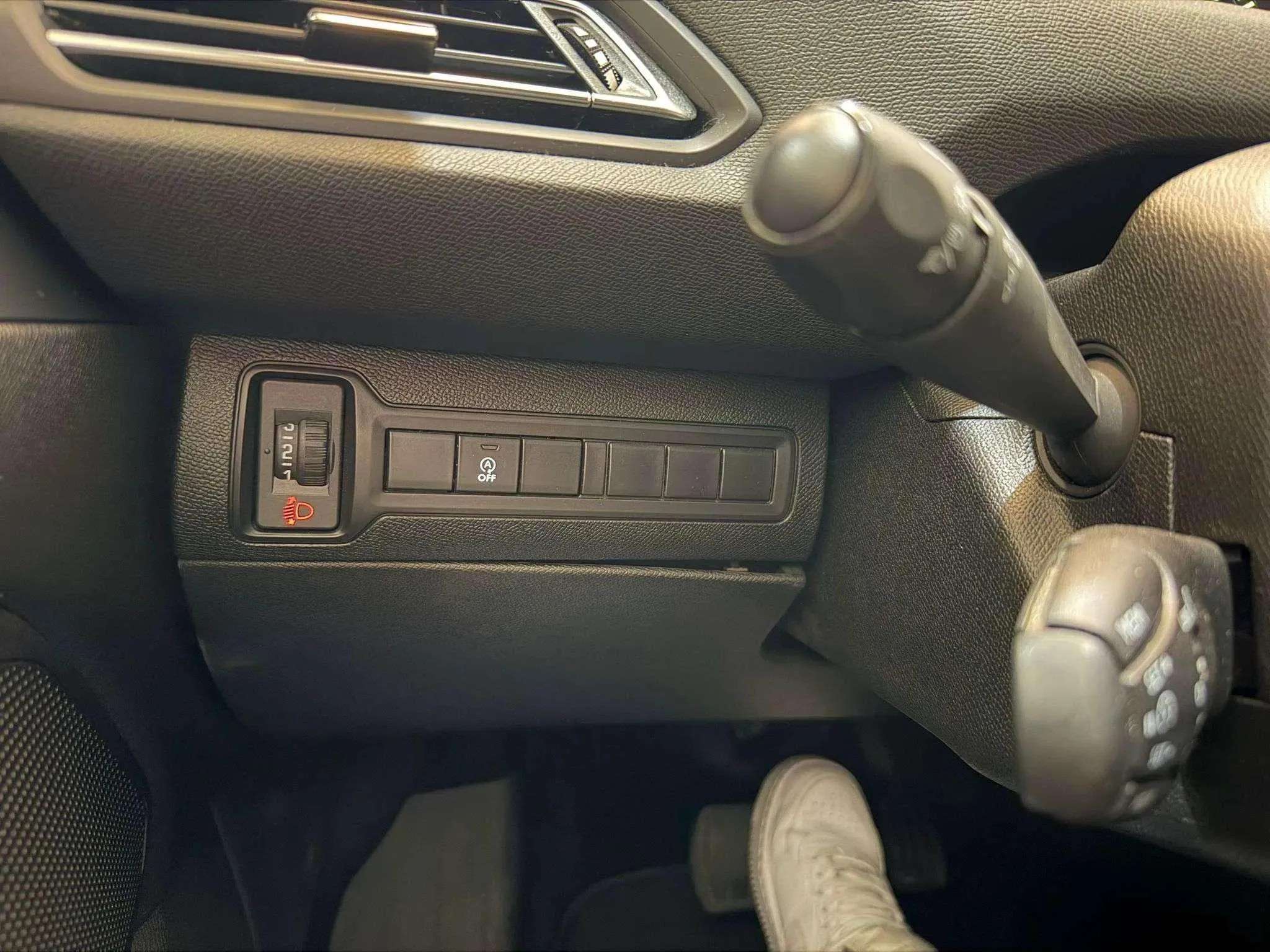 Peugeot 308 Allure 1.2 PureTech - foto 9