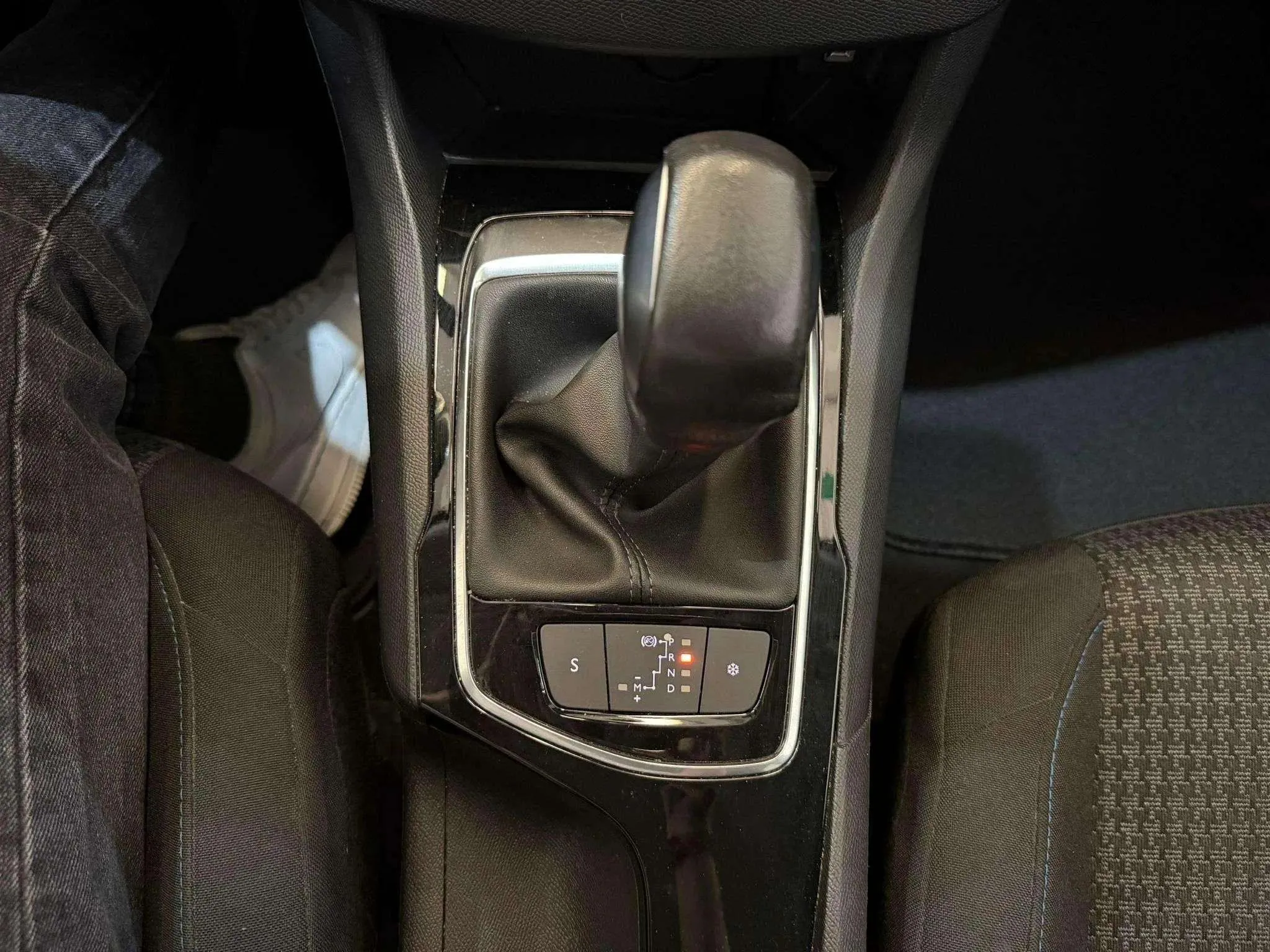 Peugeot 308 Allure 1.2 PureTech - foto 21
