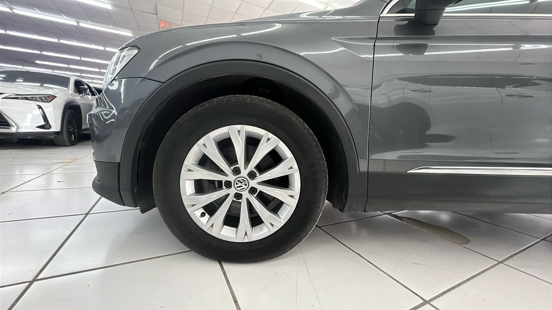 Volkswagen Tiguan Advance 2.0 TDI - foto 17