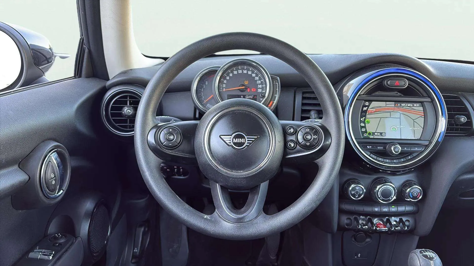MINI Cooper One - foto 9