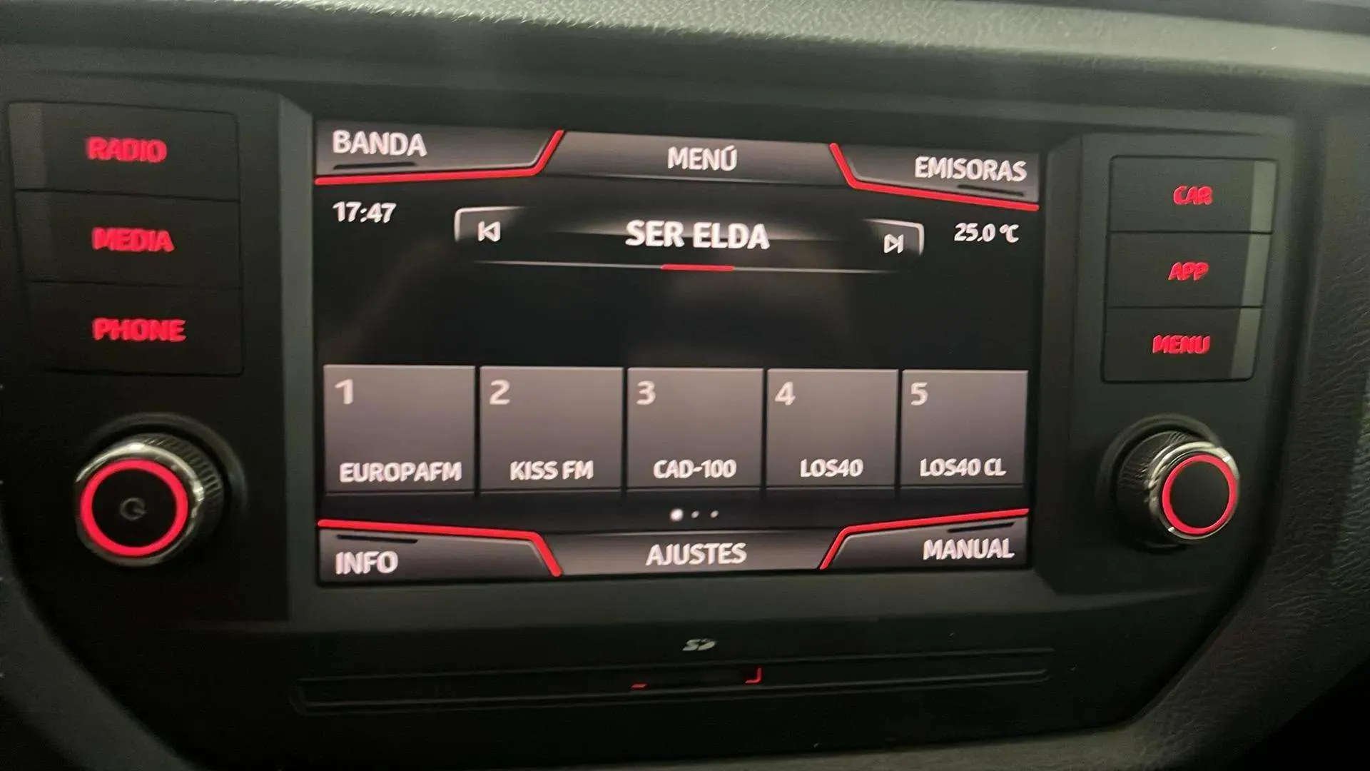 SEAT Ibiza 1.0 MPI Reference Business - foto 17