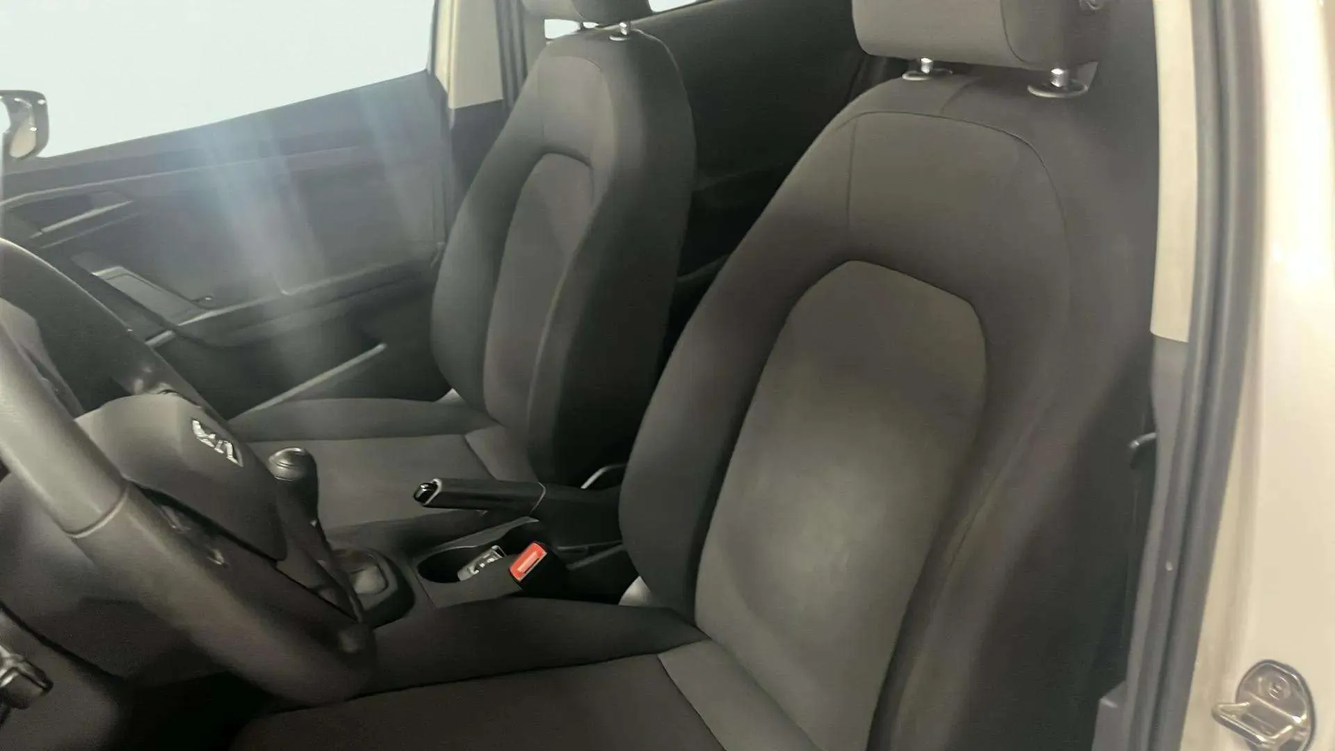 SEAT Ibiza 1.0 MPI Reference Business - foto 22