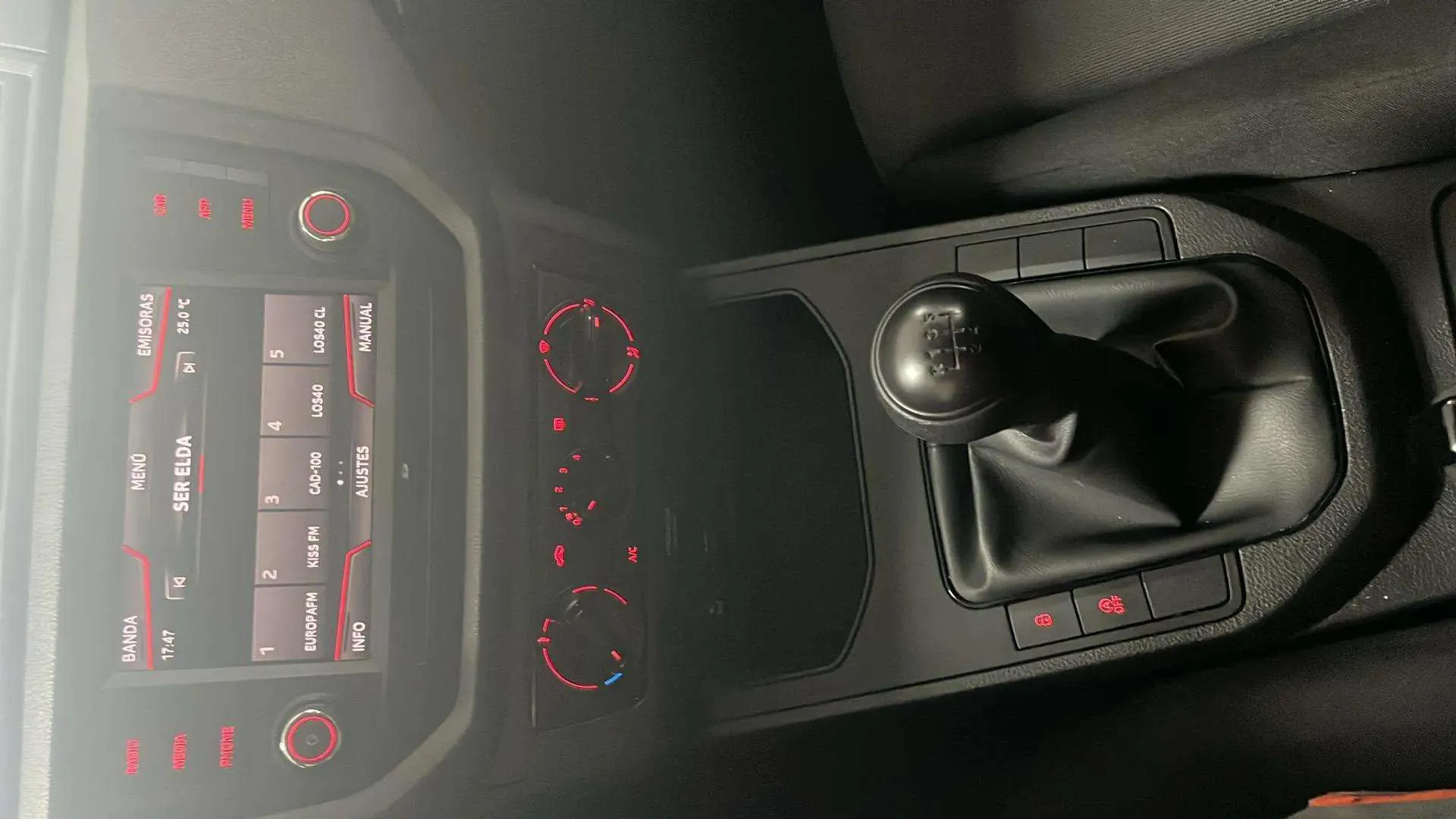 SEAT Ibiza 1.0 MPI Reference Business - foto 19