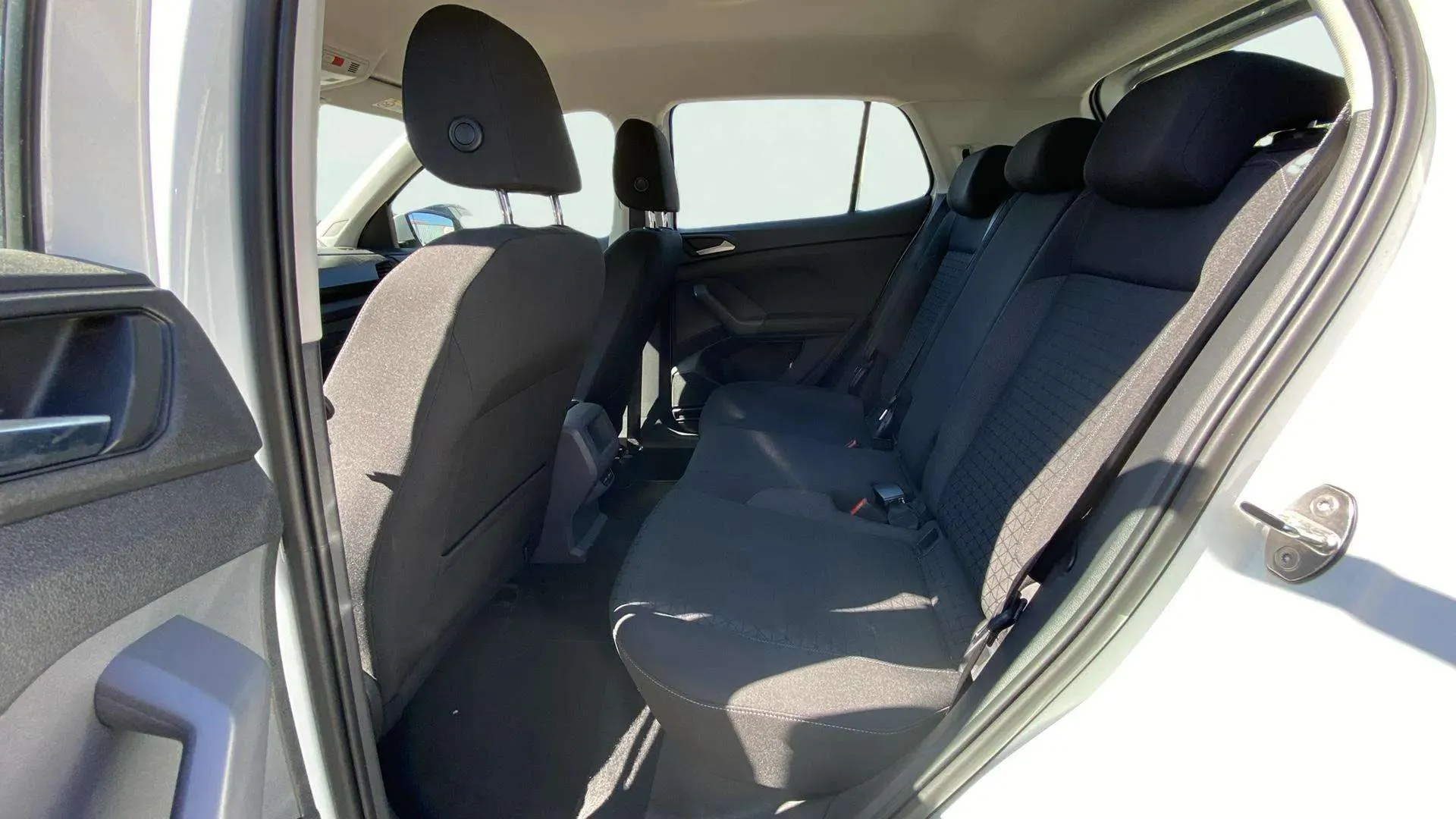 Volkswagen T-Cross Advance 1.0 TSI DSG - foto 14