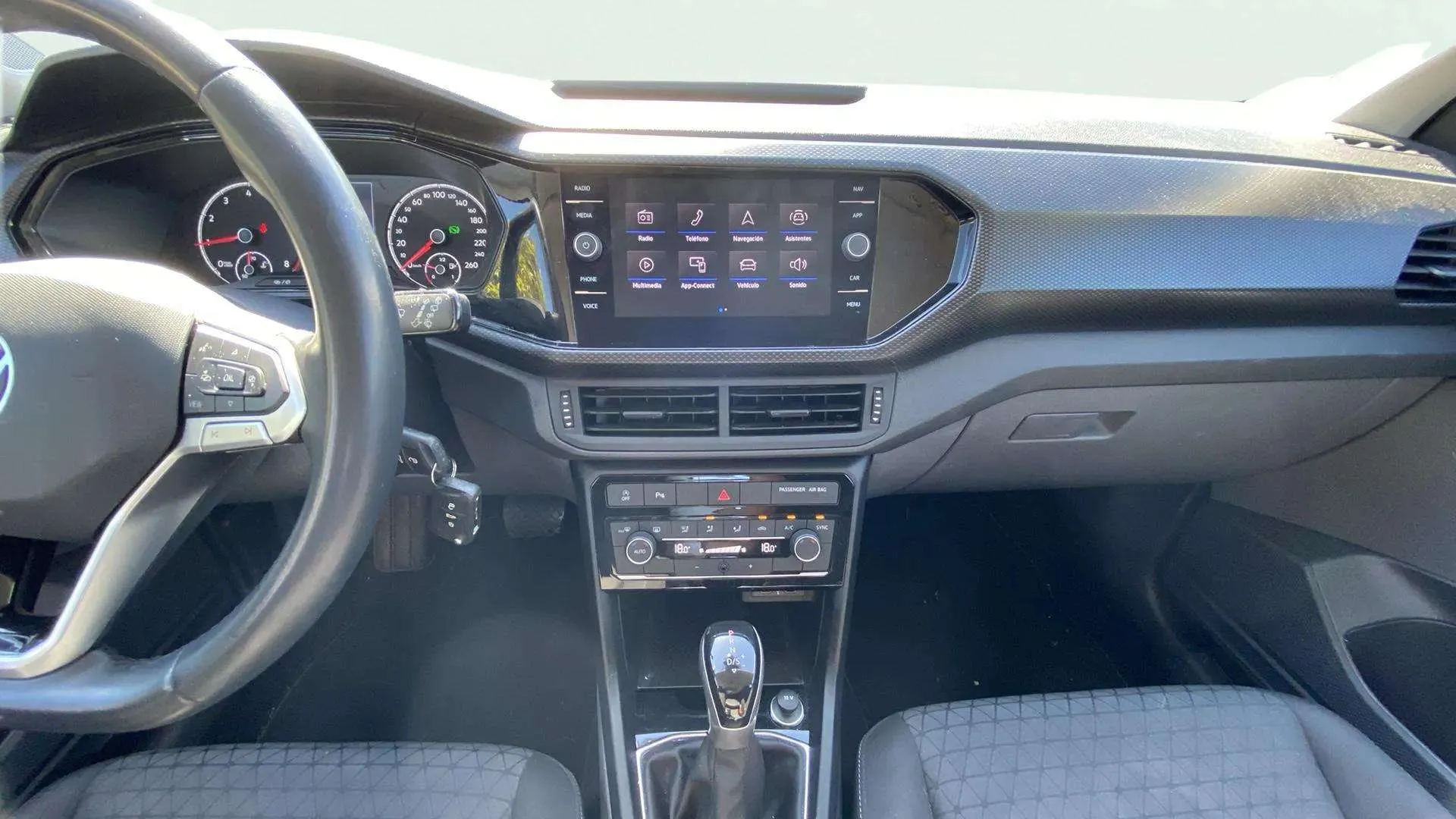 Volkswagen T-Cross Advance 1.0 TSI DSG - foto 11
