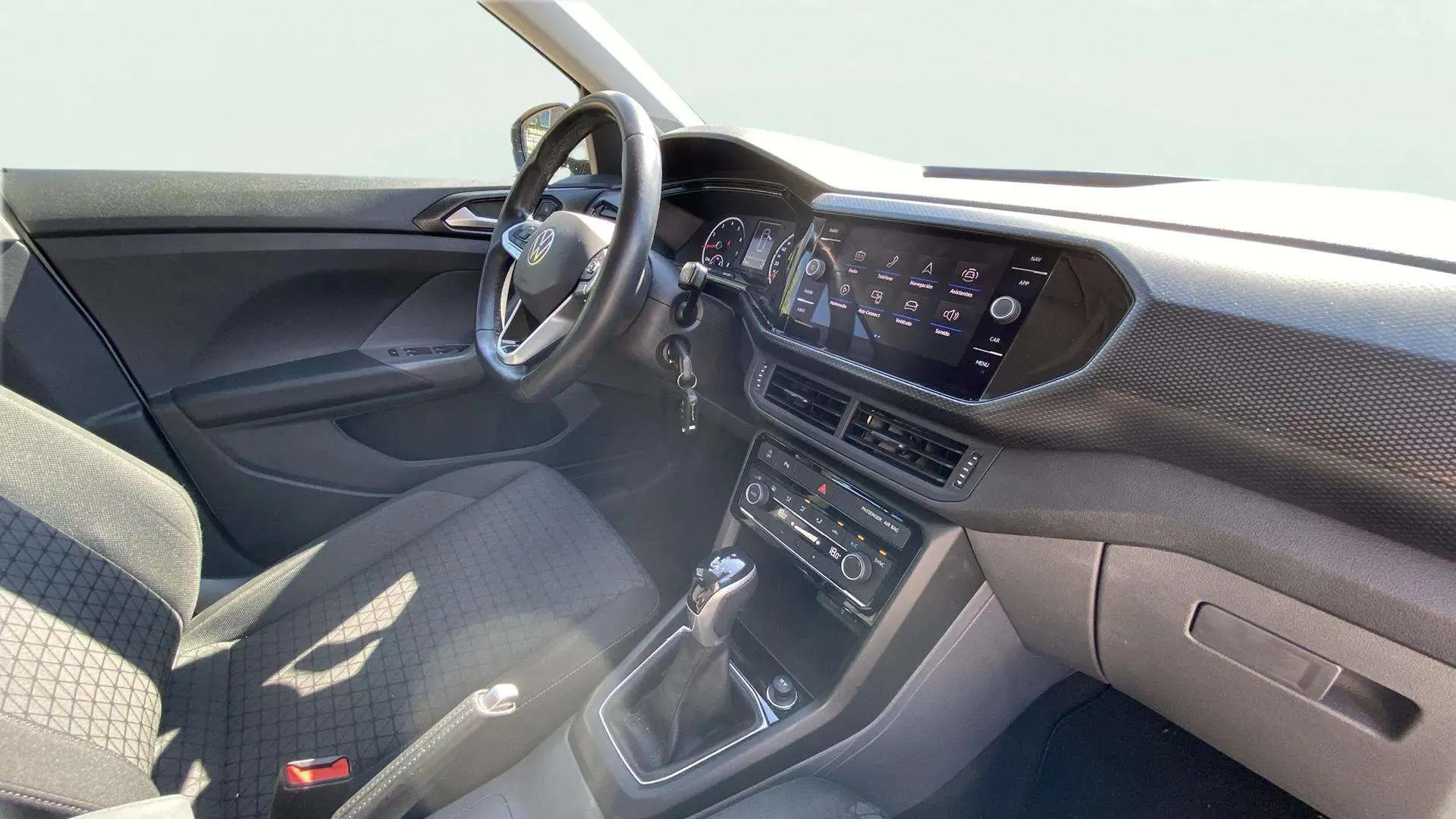 Volkswagen T-Cross Advance 1.0 TSI DSG - foto 12