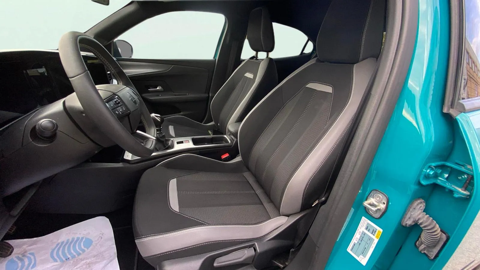 Opel Mokka 1.2 T GS - foto 12