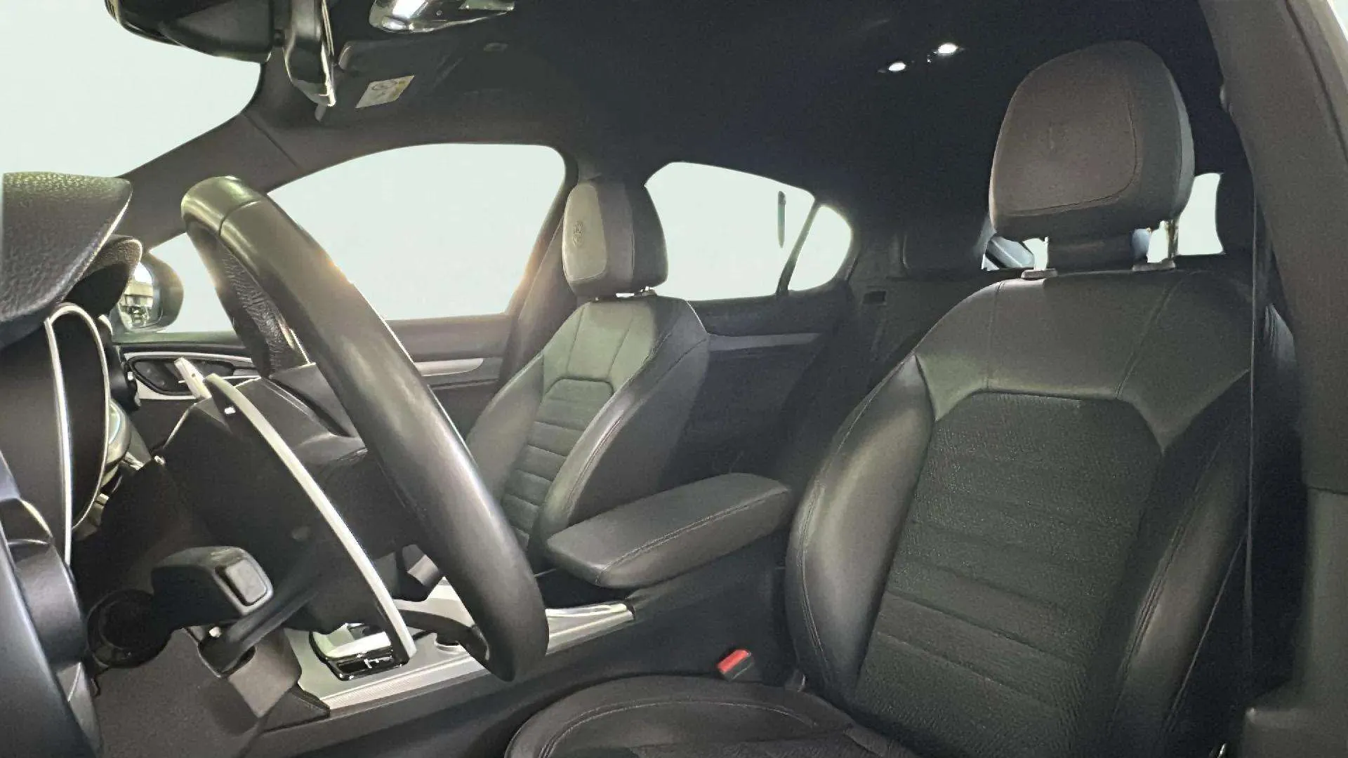 Alfa Romeo Stelvio 2.0 Gasolina Sprint Q4 - foto 8