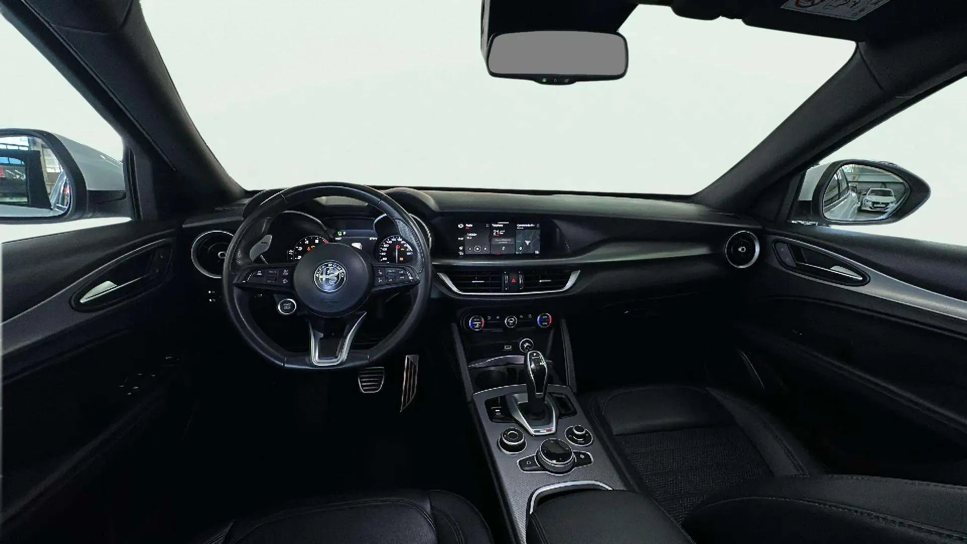 Alfa Romeo Stelvio 2.0 Gasolina Sprint Q4 - foto 11