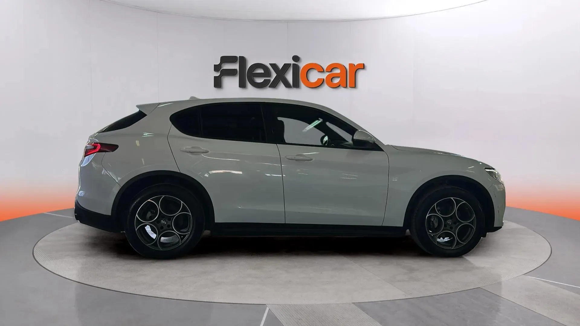 Alfa Romeo Stelvio 2.0 Gasolina Sprint Q4 - foto 3