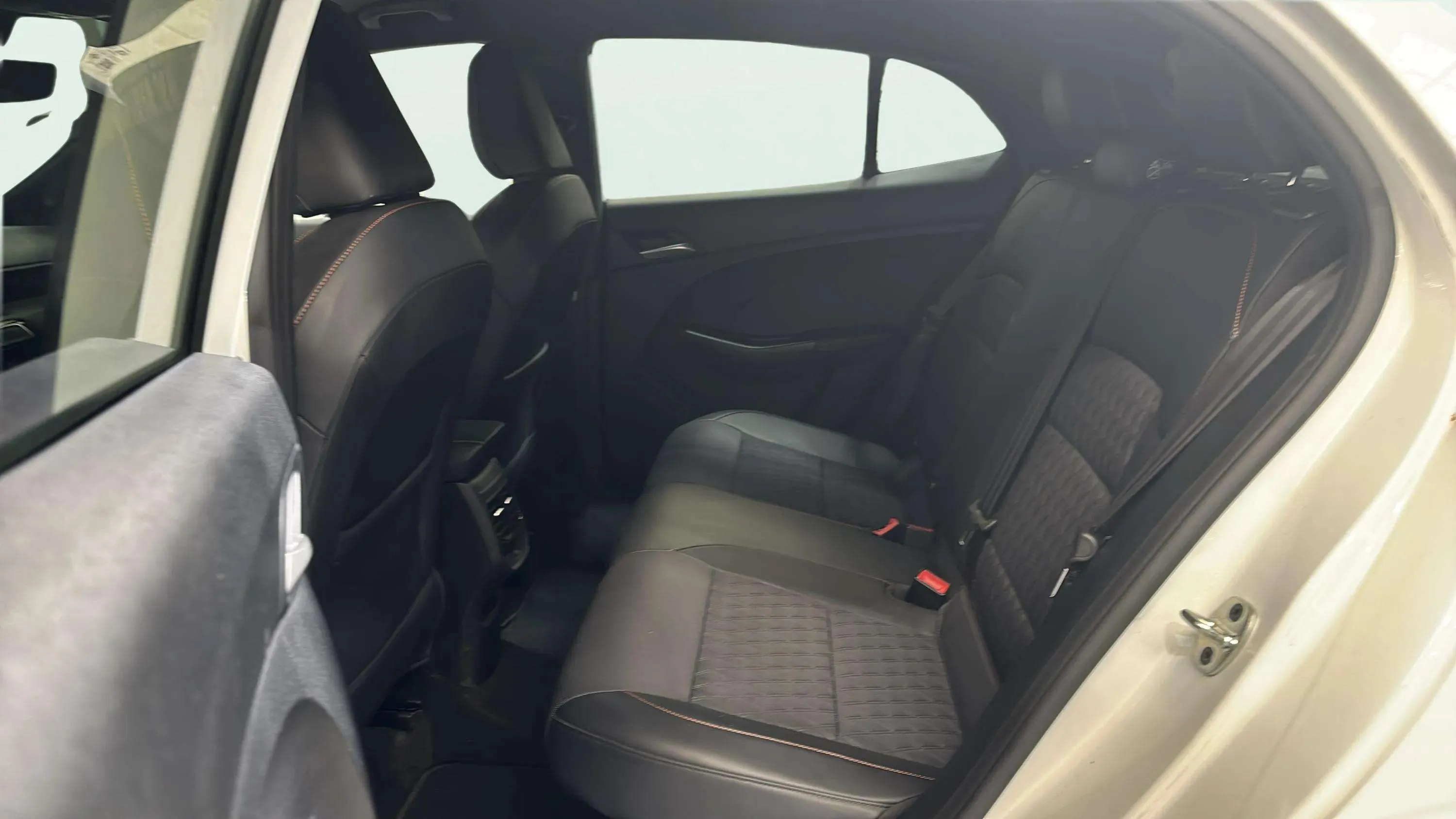 MG MG3 Hybrid+ Luxury - foto 12