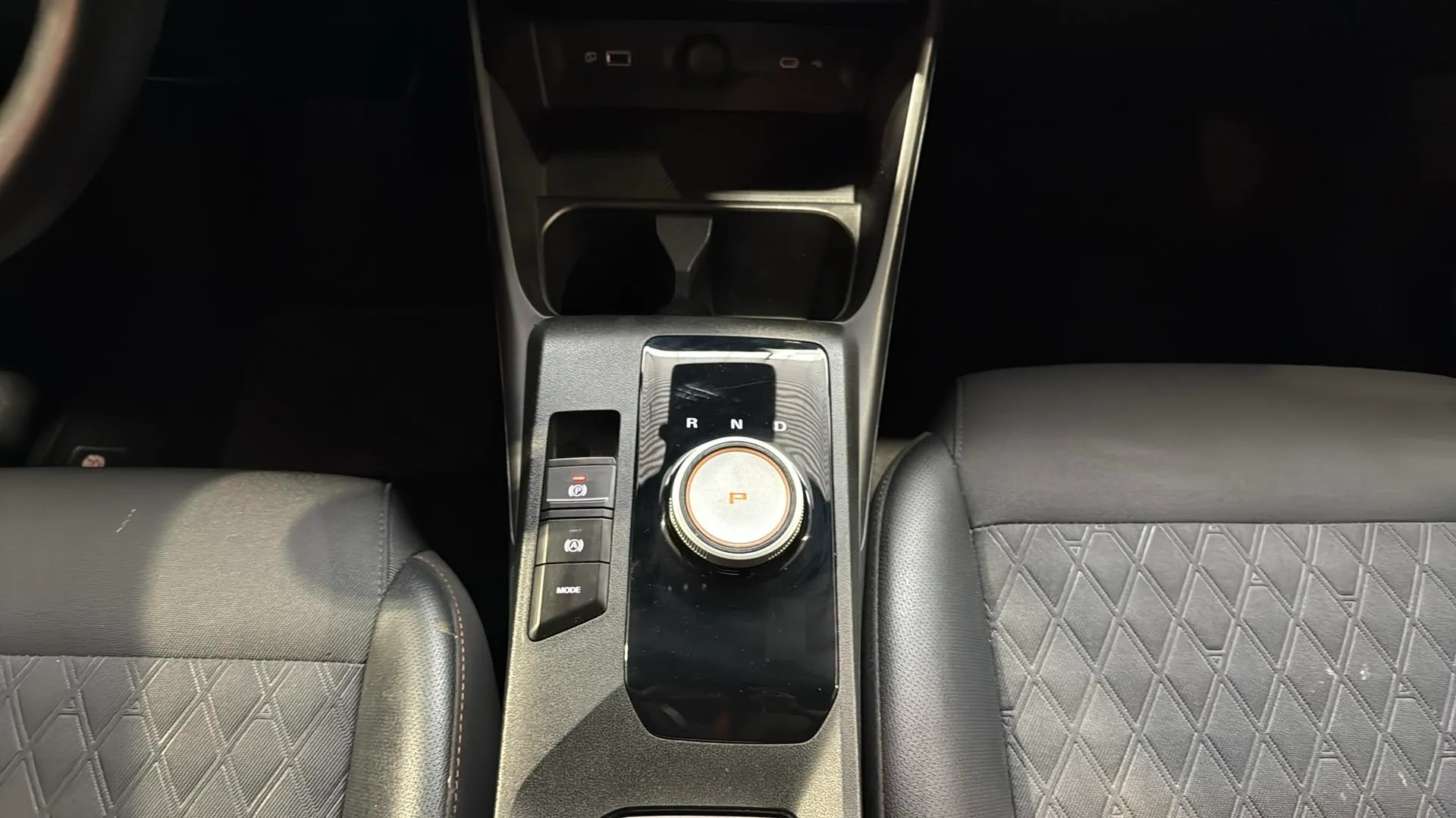 MG MG3 Hybrid+ Luxury - foto 18