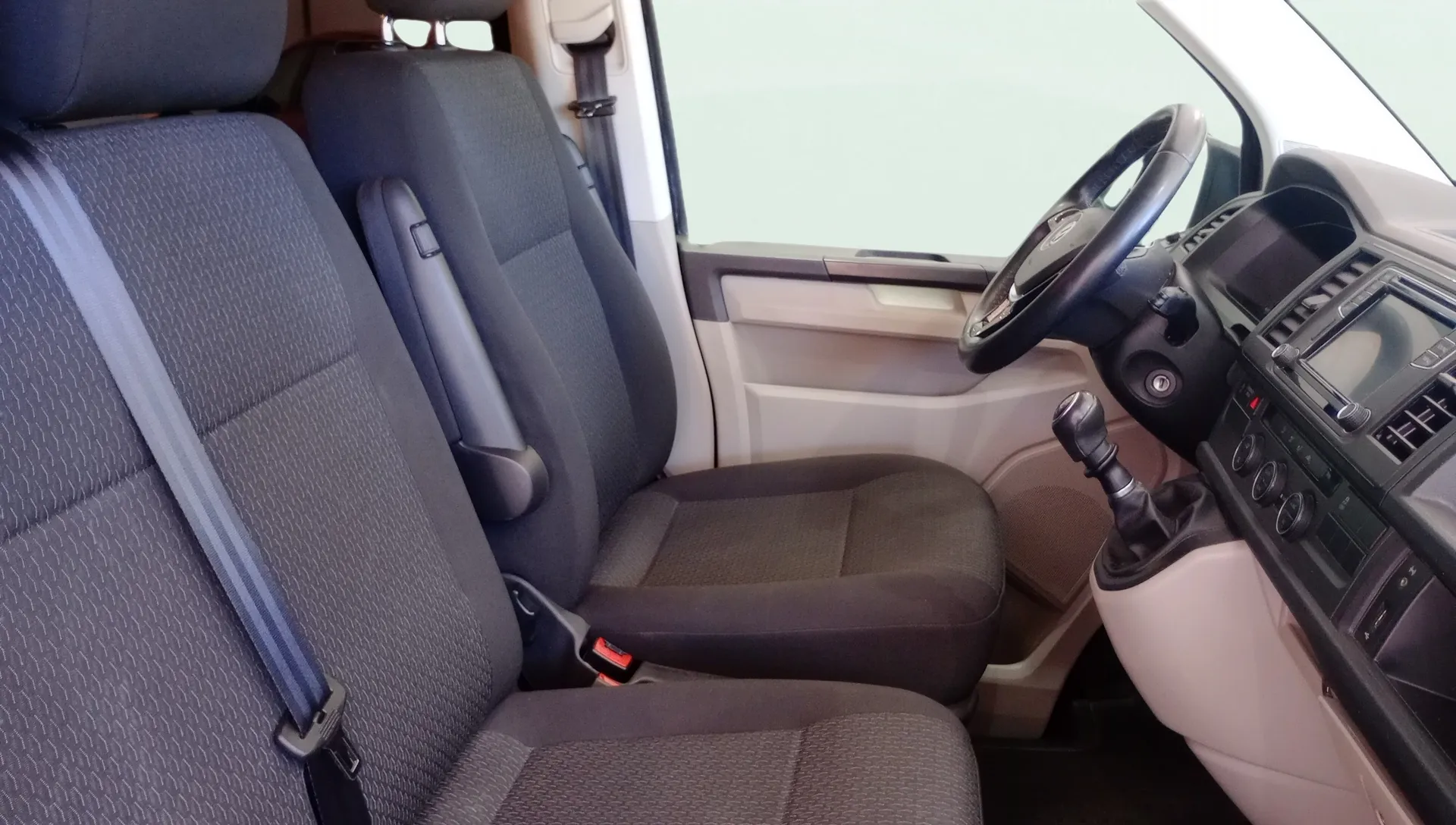 Volkswagen Caravelle Corto 2.0 TDI BMT - foto 8