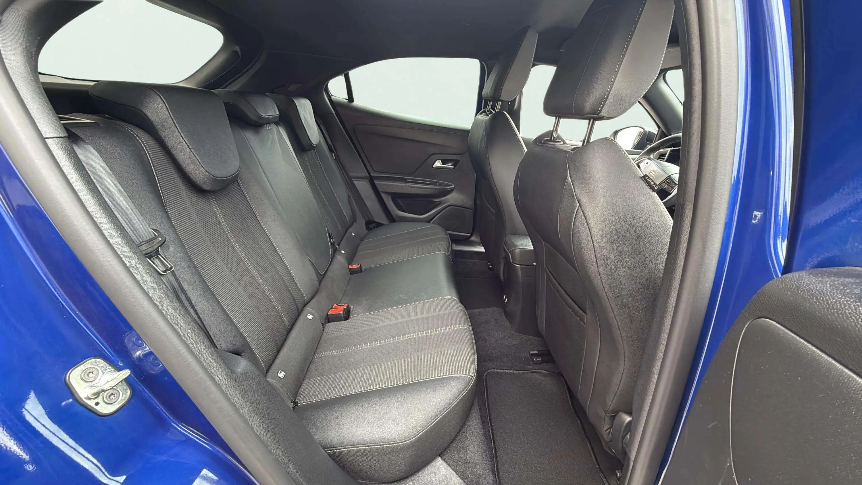 Opel Mokka 1.2 T GS - foto 16