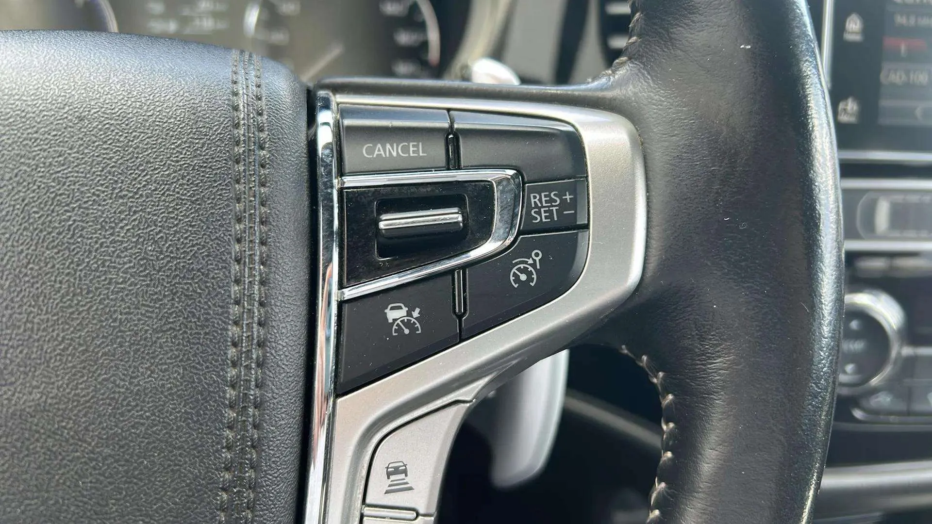 Mitsubishi Outlander 2.4 PHEV Kaiteki+ 4WD - foto 27