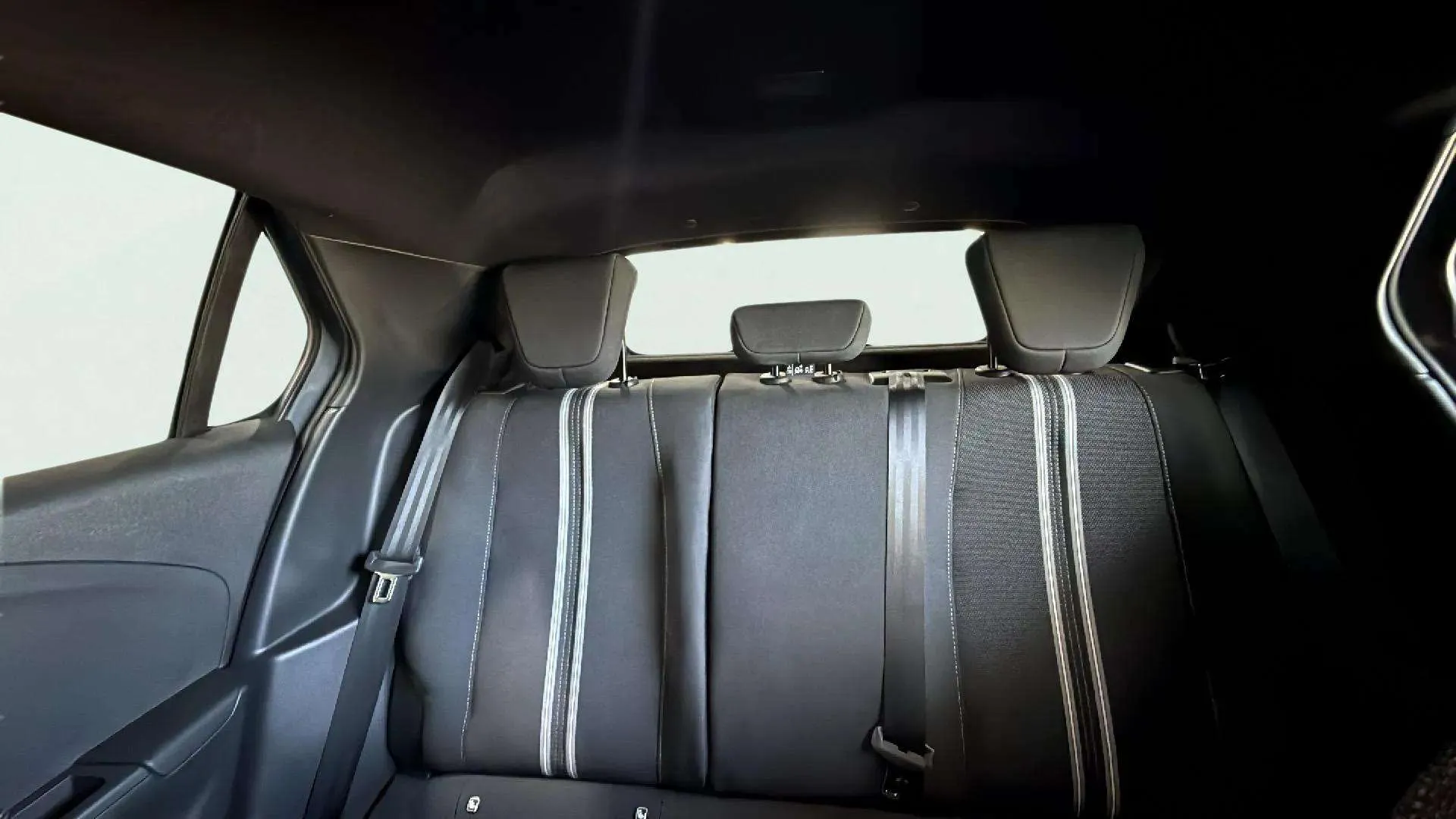 Opel Corsa 1.2T XHL Edition - foto 13