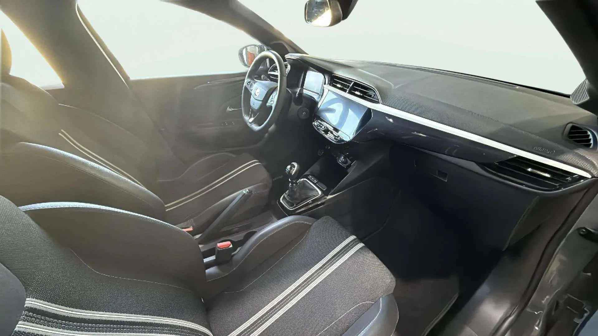 Opel Corsa 1.2T XHL Edition - foto 12