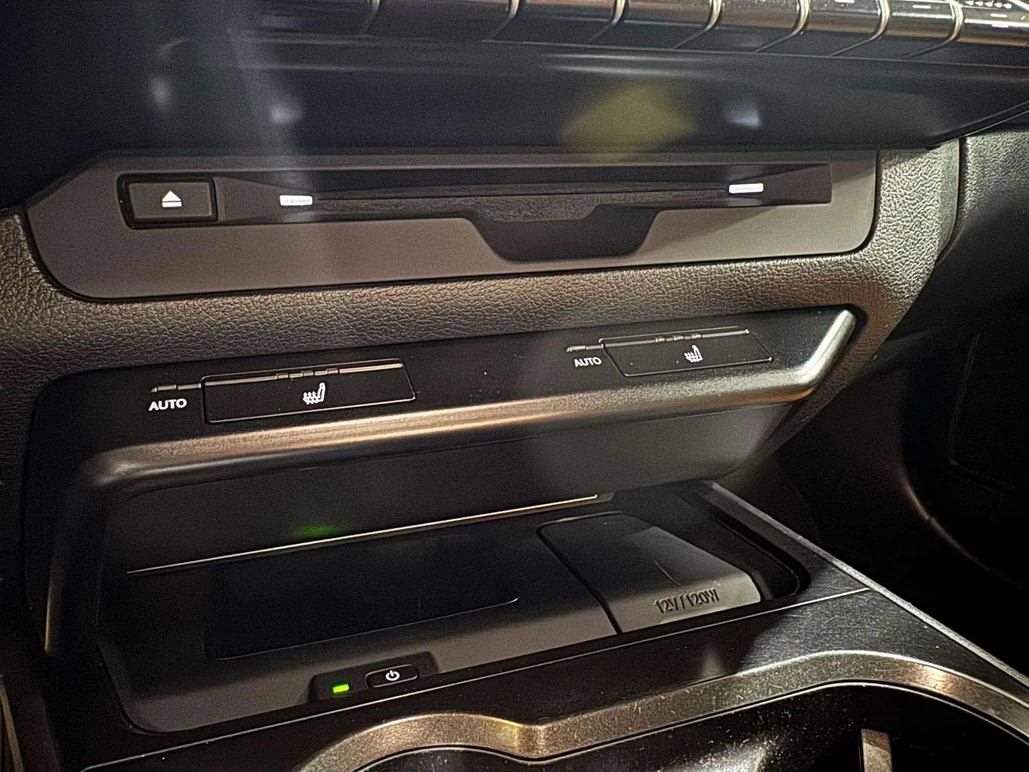 Lexus UX 2.0 250h Business - foto 14