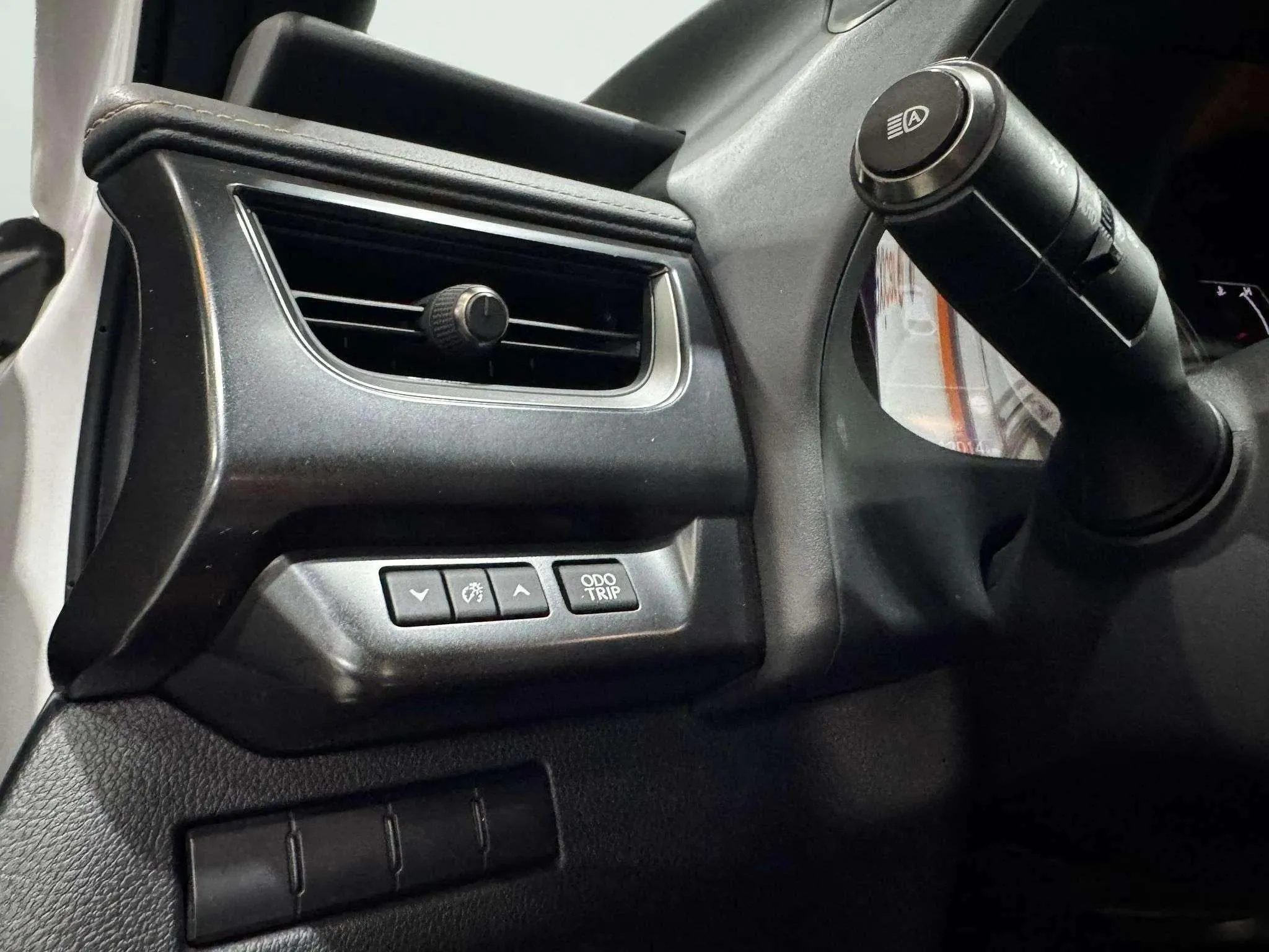 Lexus UX 2.0 250h Business - foto 19