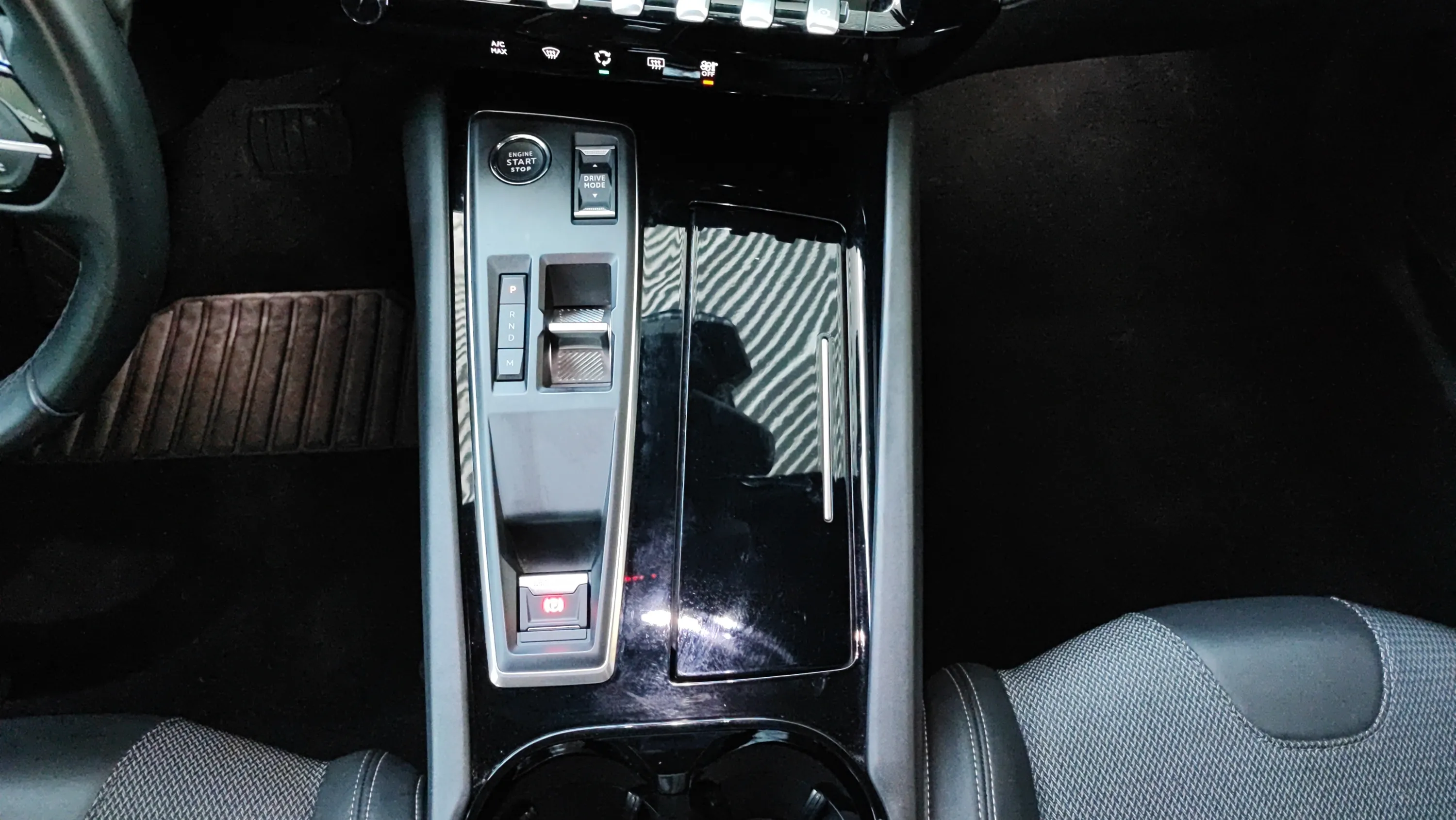 Peugeot 508 Allure BlueHDi 130 EAT8 - foto 19
