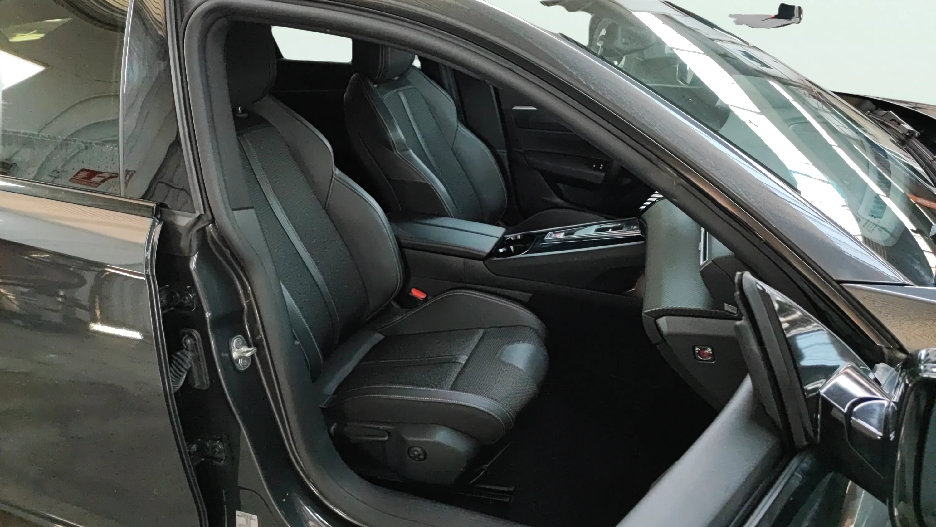 Peugeot 508 Allure BlueHDi 130 EAT8 - foto 14