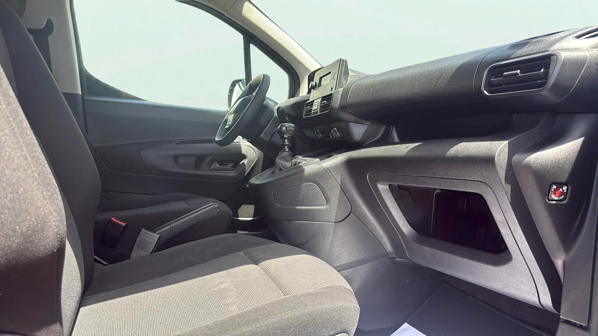 Peugeot Rifter Allure BlueHDi 100 - foto 15