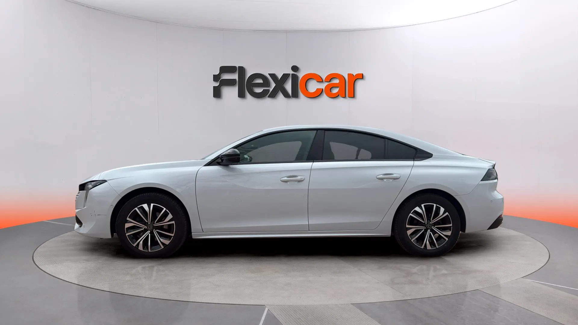 Peugeot 508 Allure PureTech 130 EAT8 - foto 4