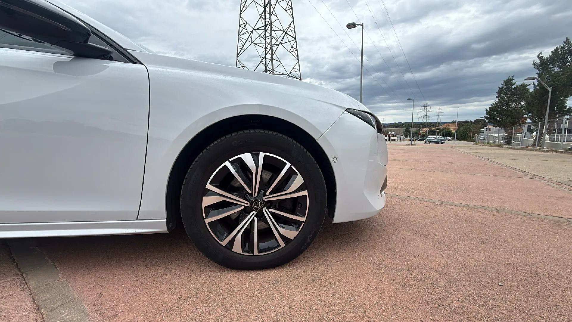 Peugeot 508 Allure PureTech 130 EAT8 - foto 14