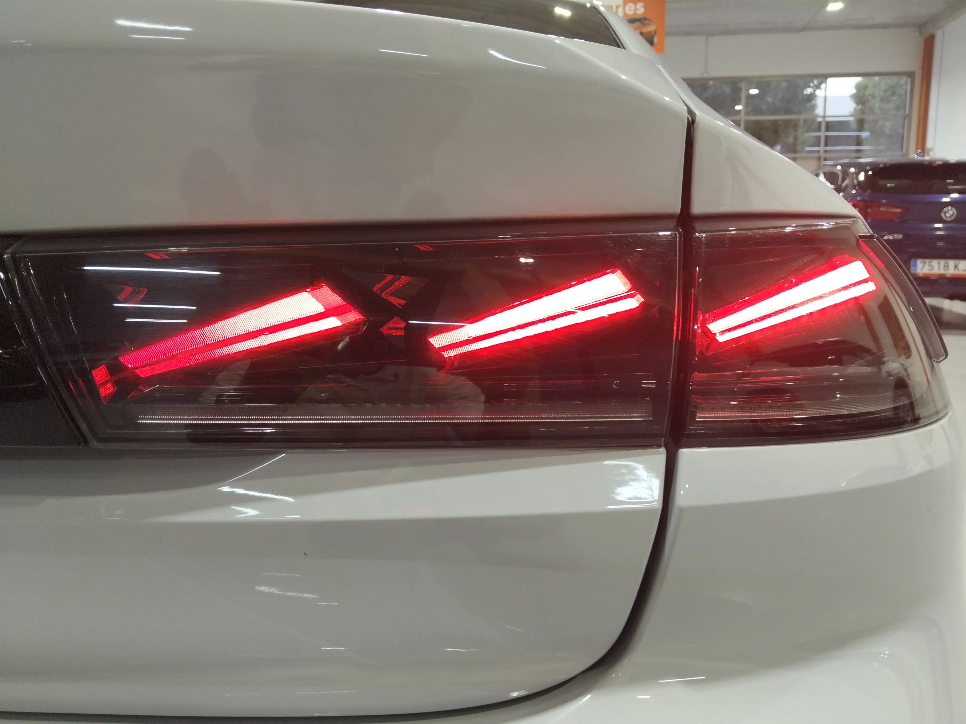 Peugeot 508 Allure PureTech 130 EAT8 - foto 18