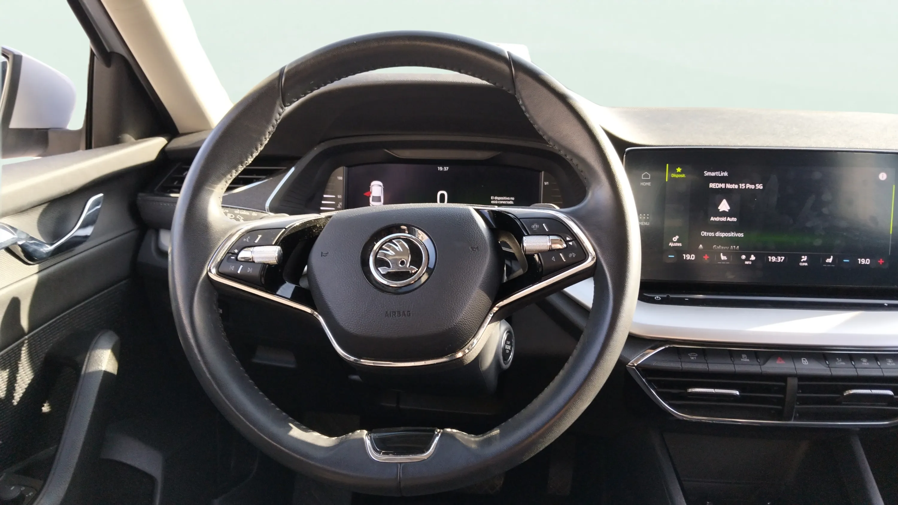 Škoda Octavia 1.0 TSI DSG mHEV Selection - foto 9