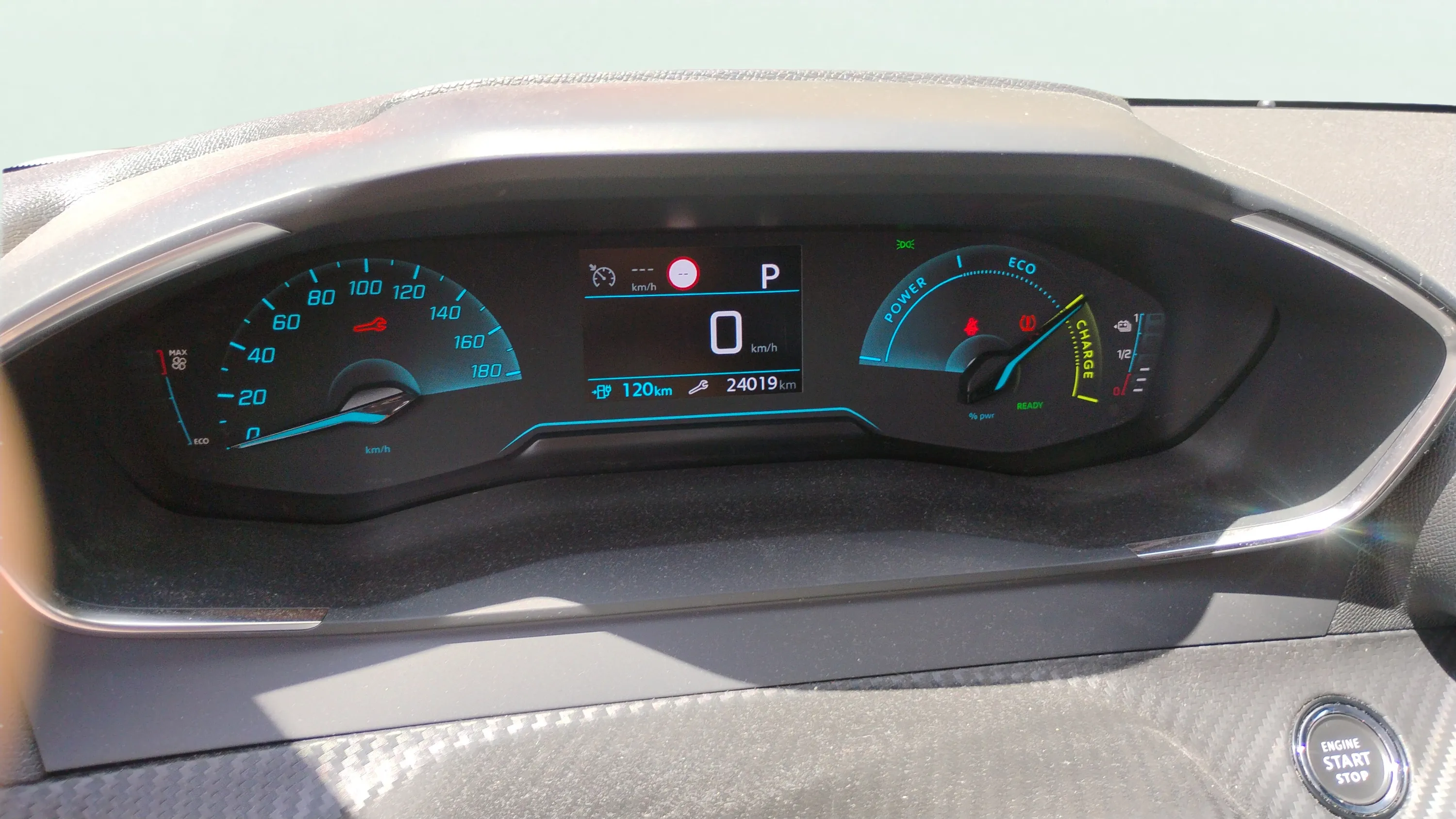 Peugeot 208 Allure Eléctrico 136 - foto 12