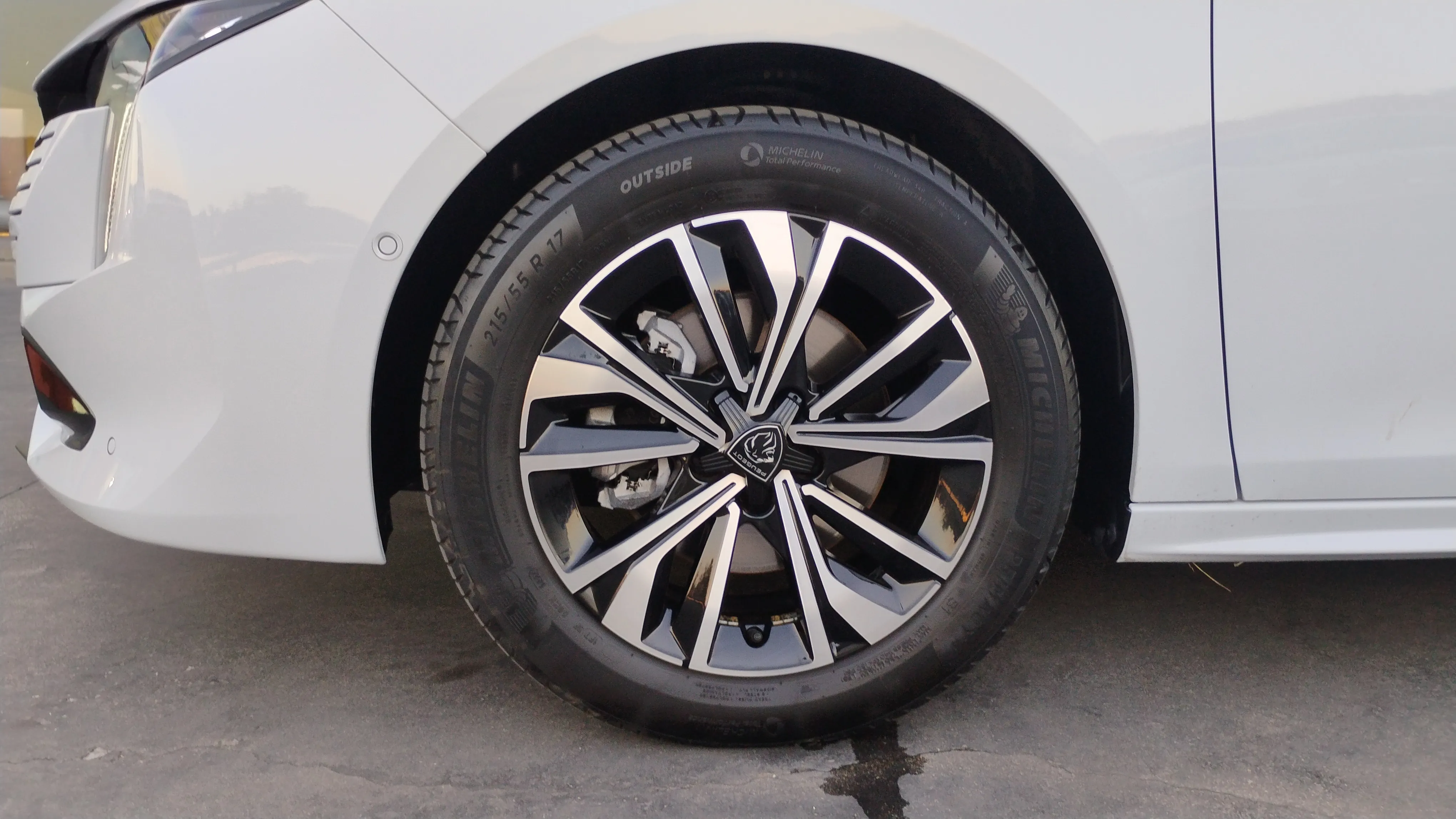 Peugeot 508 Allure PureTech 130 EAT8 - foto 19