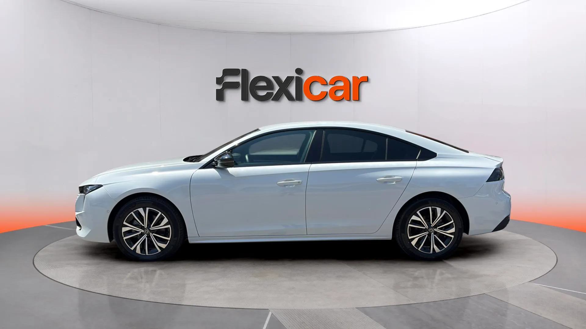Peugeot 508 Allure PureTech 130 EAT8 - foto 4
