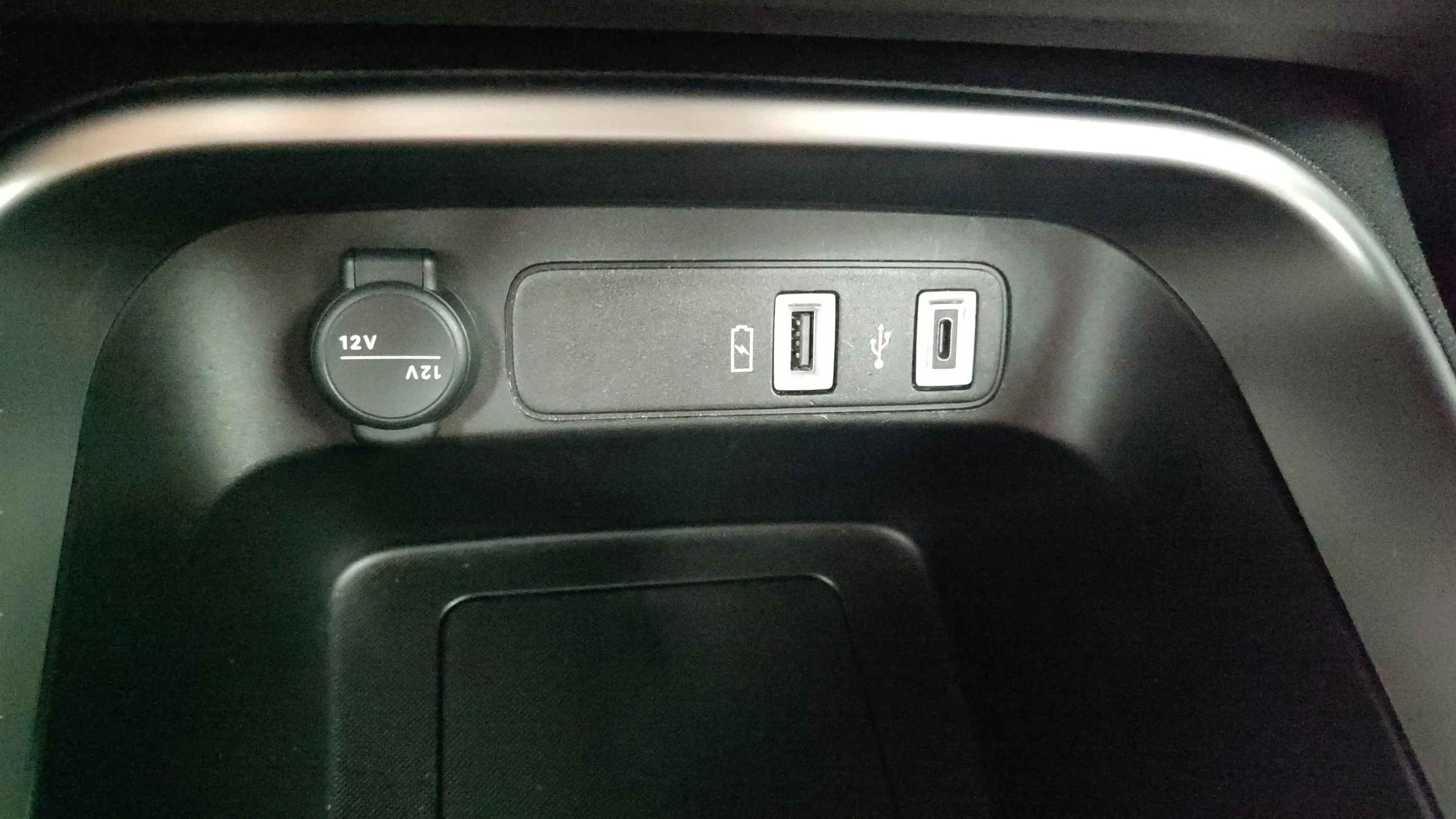 Jeep Avenger 1.2 G Altitude - foto 17